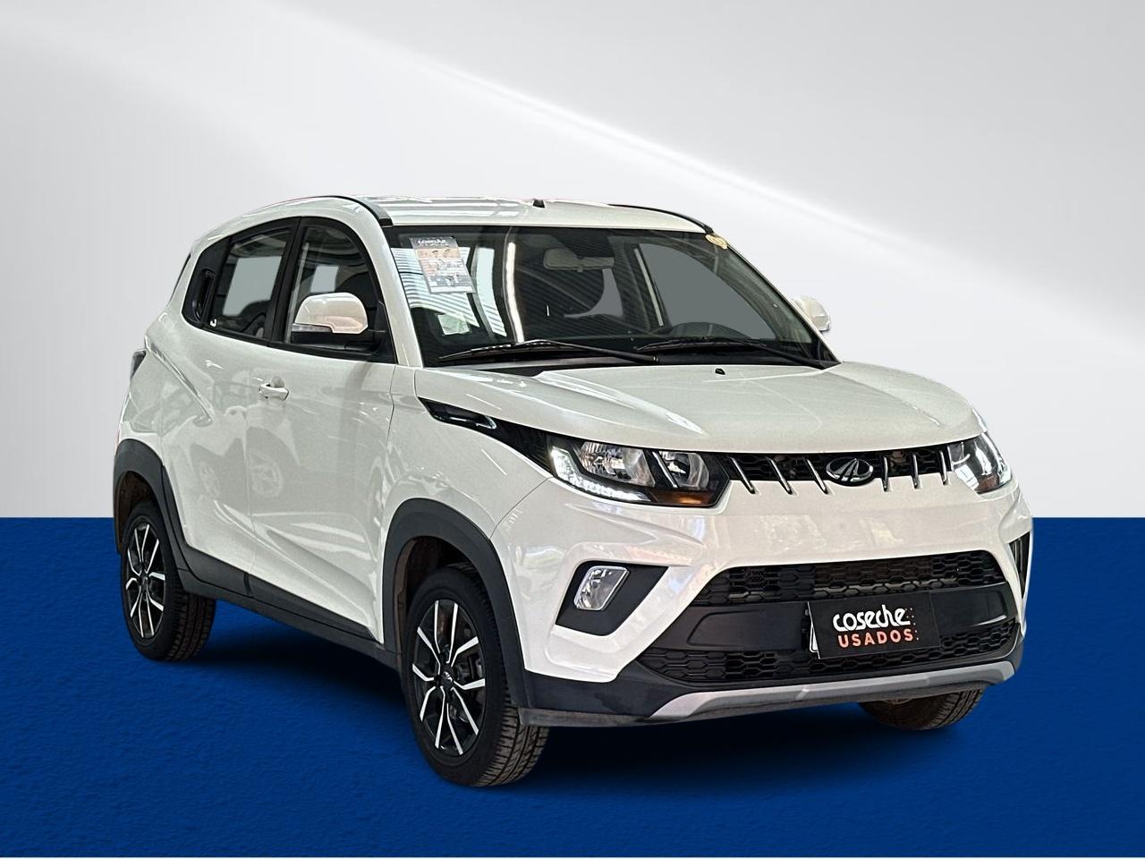 Hatchback Mahindra Kuv100
