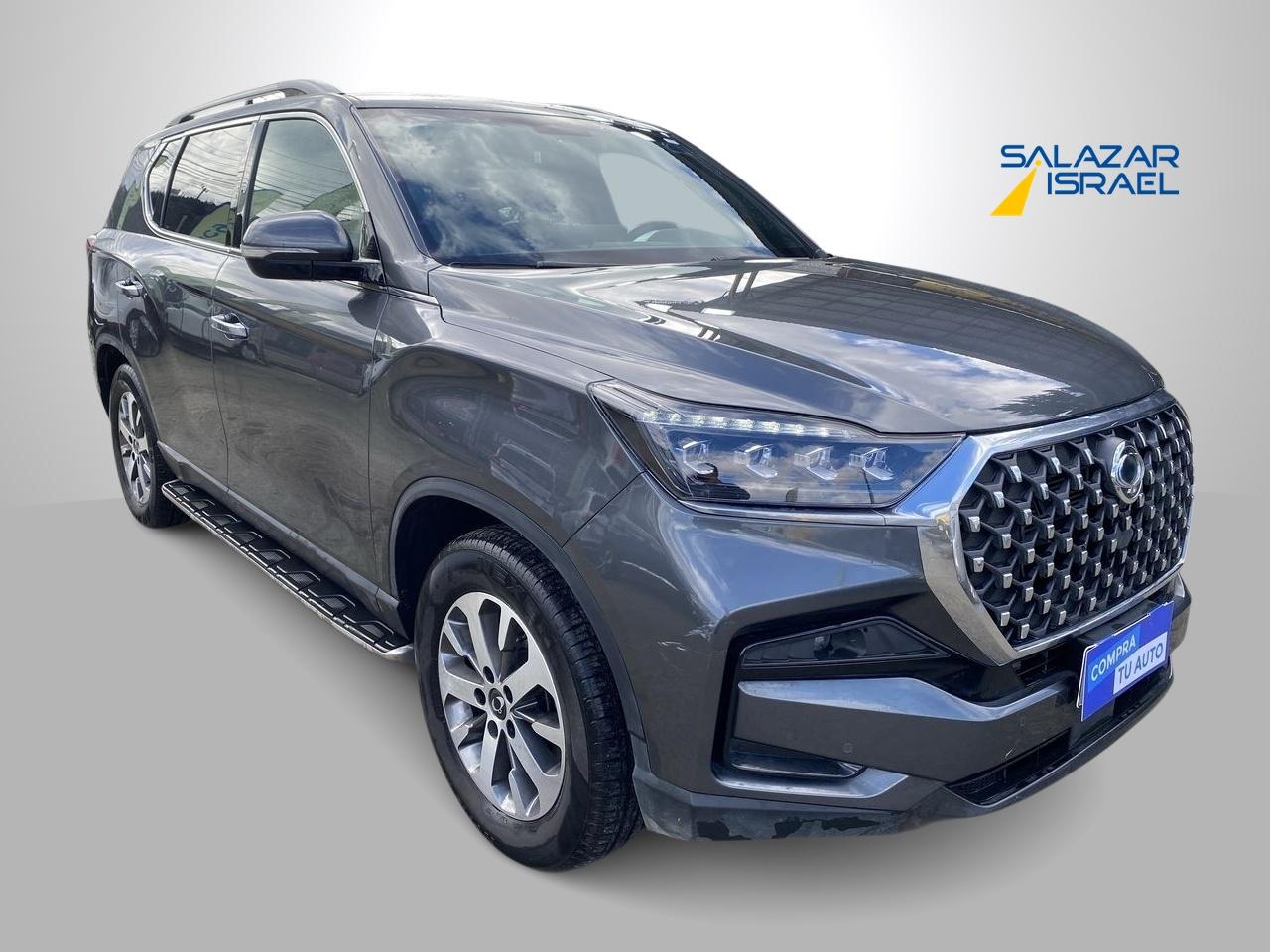 Station Wagon Ssangyong New Rexton