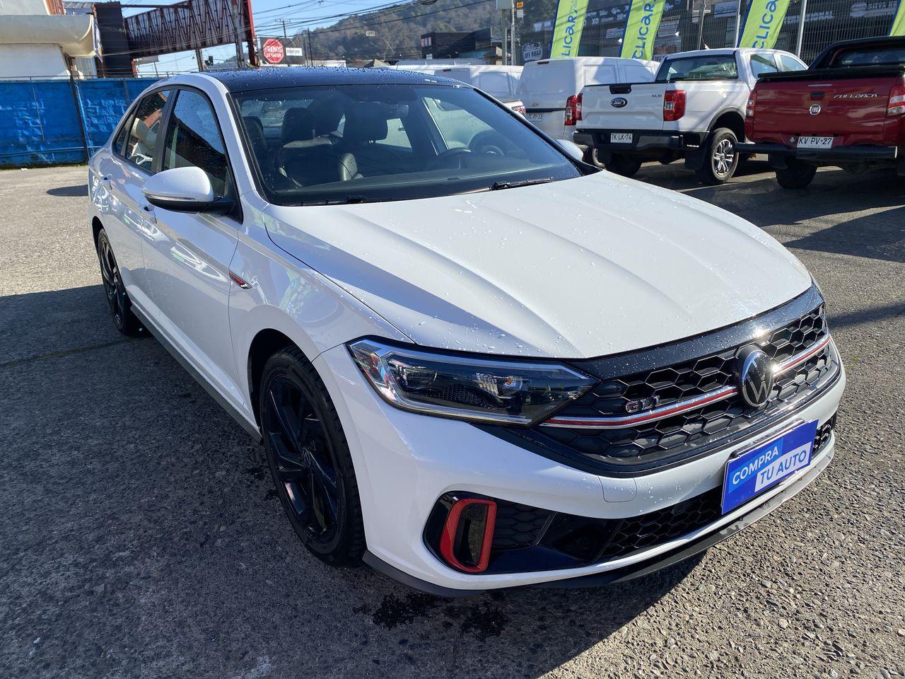 Automovil Volkswagen Jetta