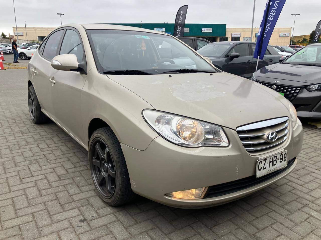 Sedan Hyundai Elantra