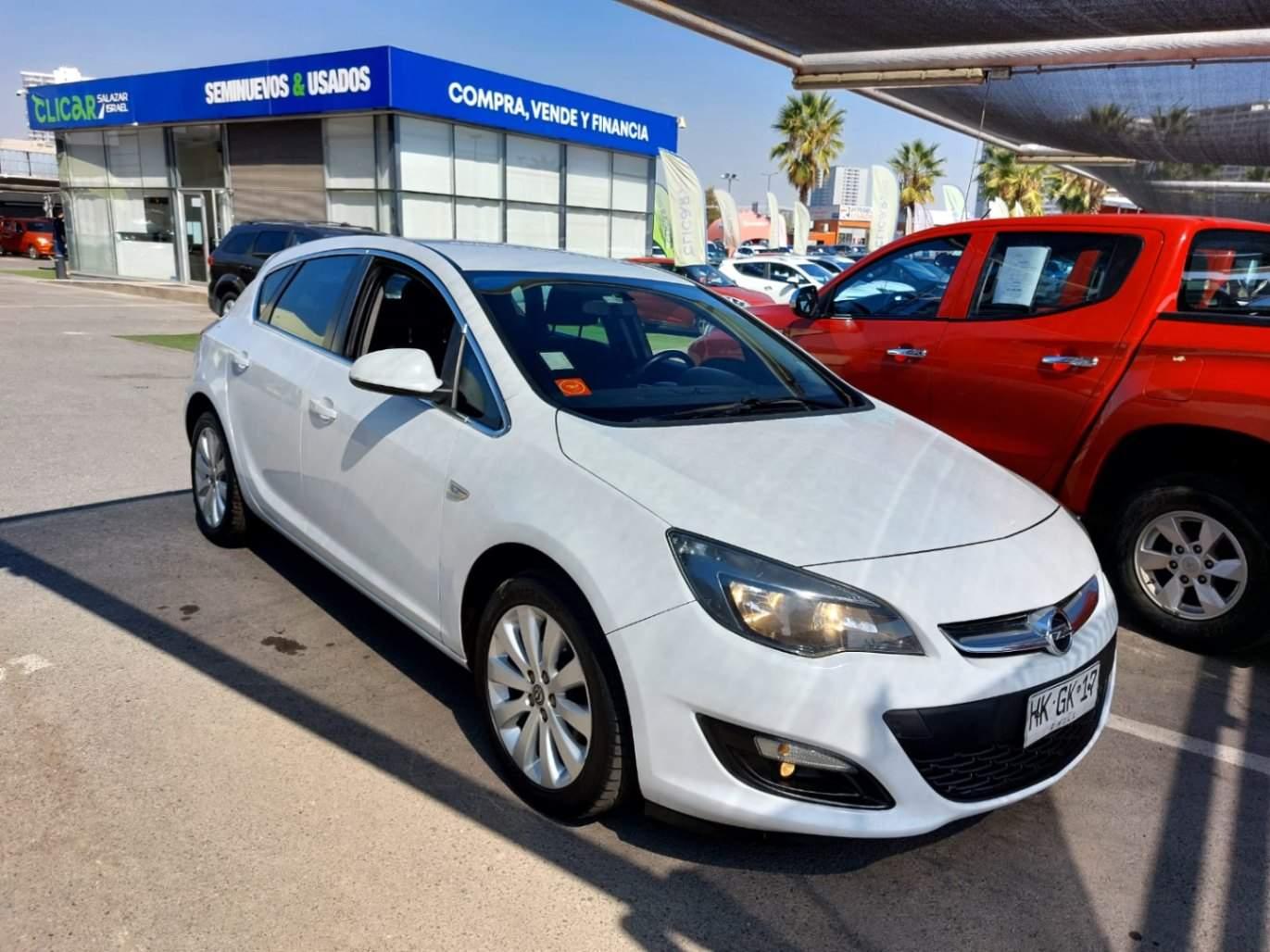 Hatchback Opel Astra