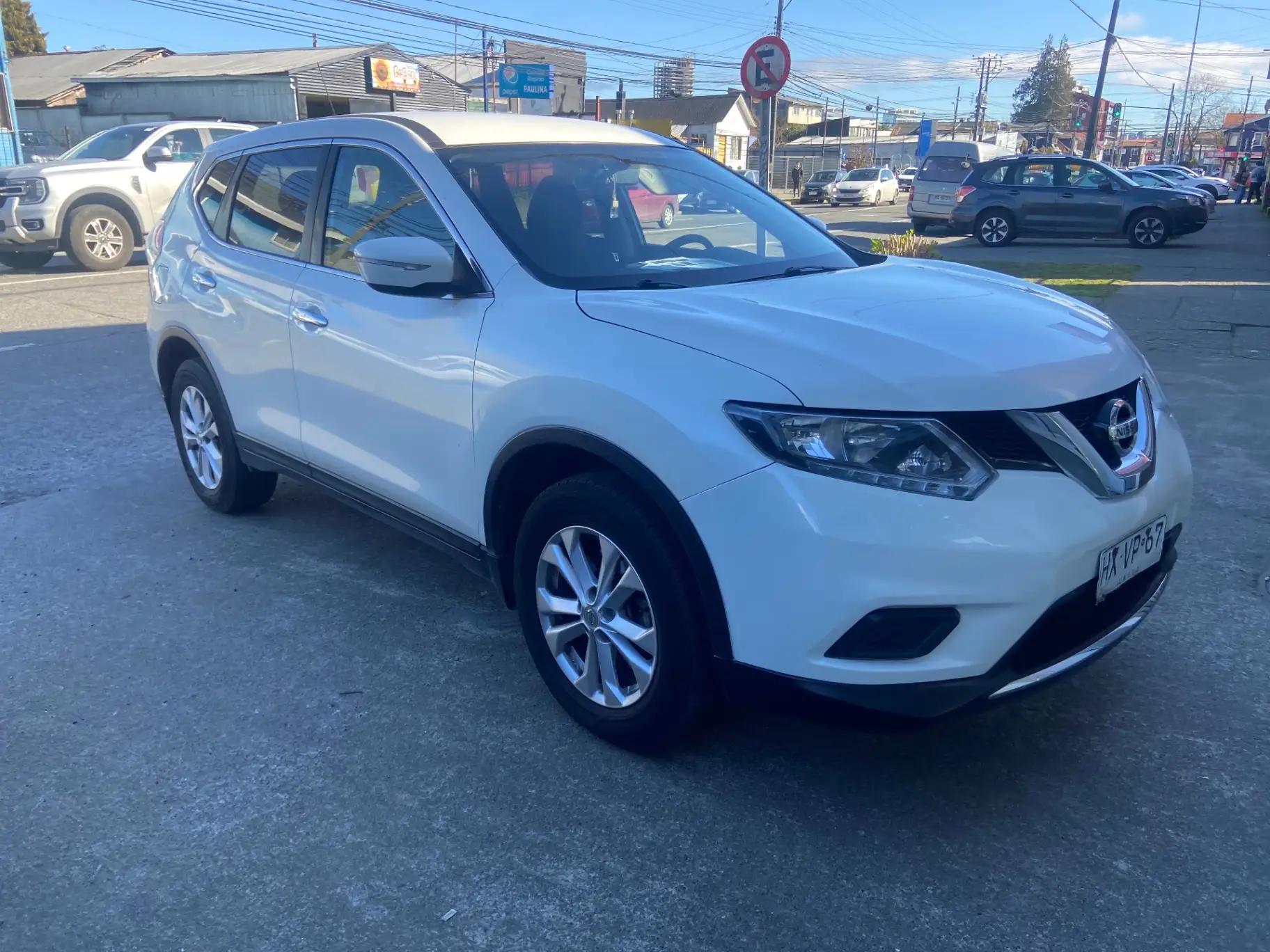 Station Wagon Nissan X-trail
