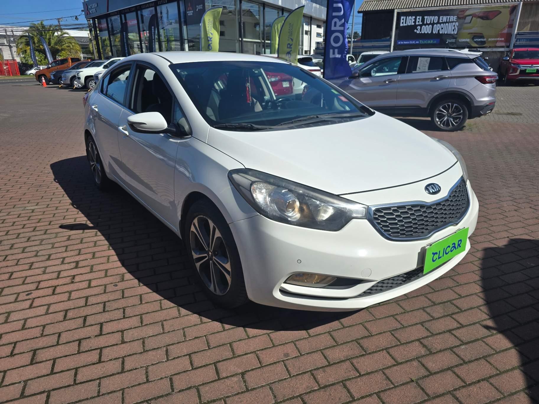 Automovil Kia Cerato