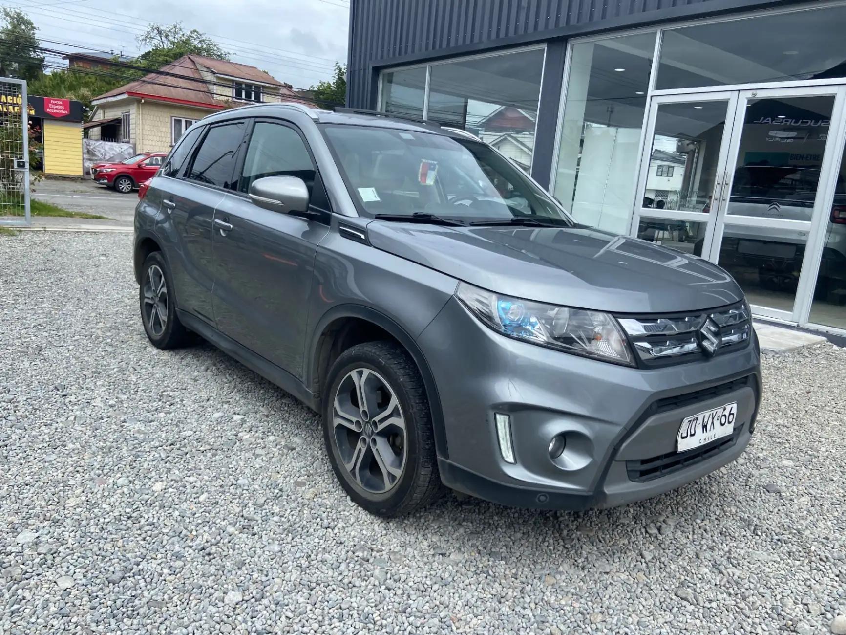 Station Wagon Suzuki Vitara