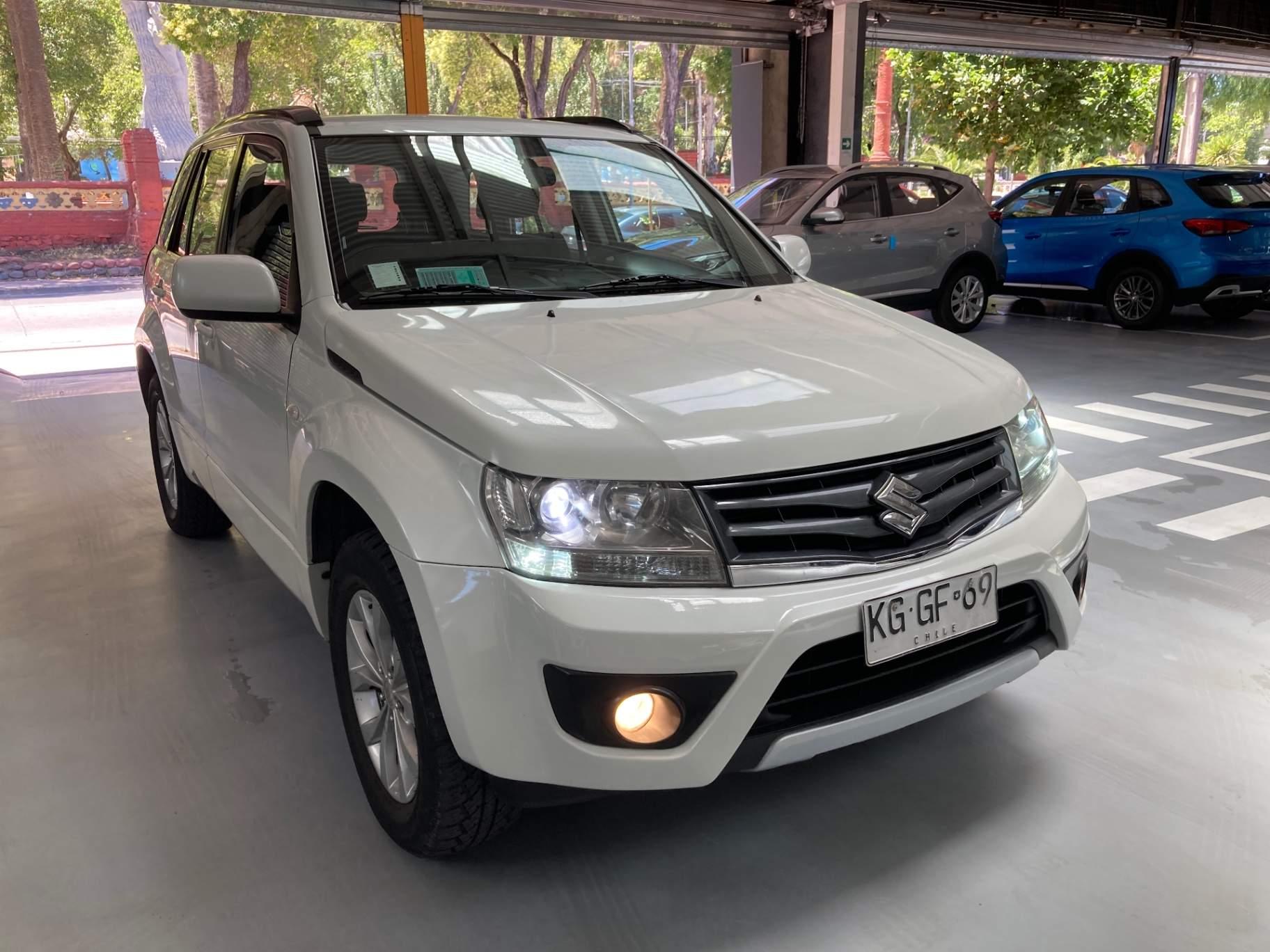 Suv Suzuki Grand Nomade
