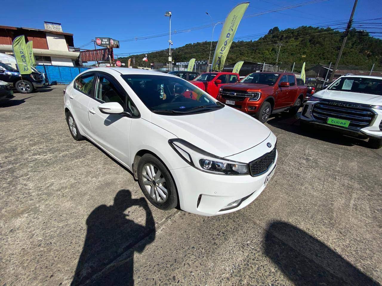 Automovil Kia Cerato