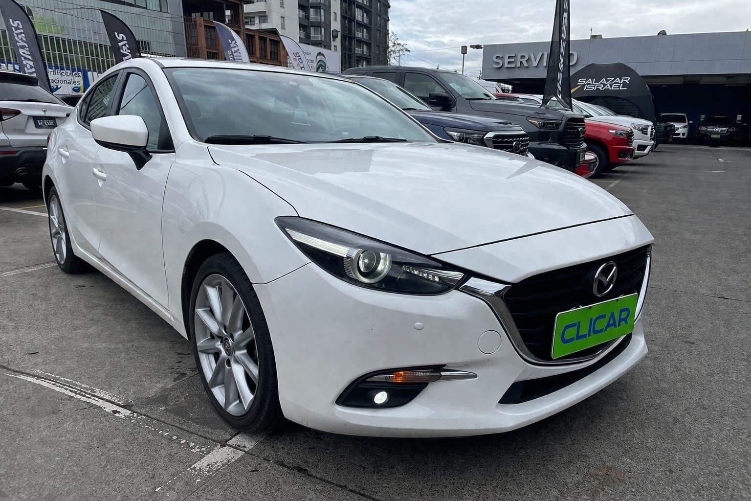 Hatchback Mazda 3