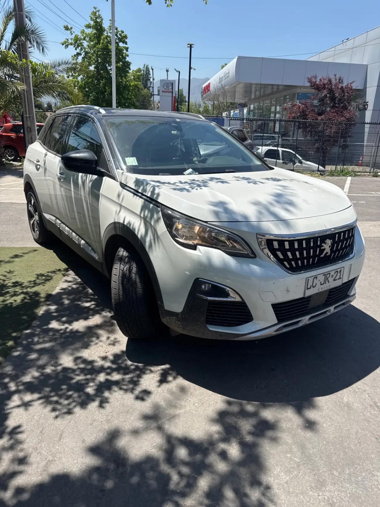 Station Wagon Peugeot 3008