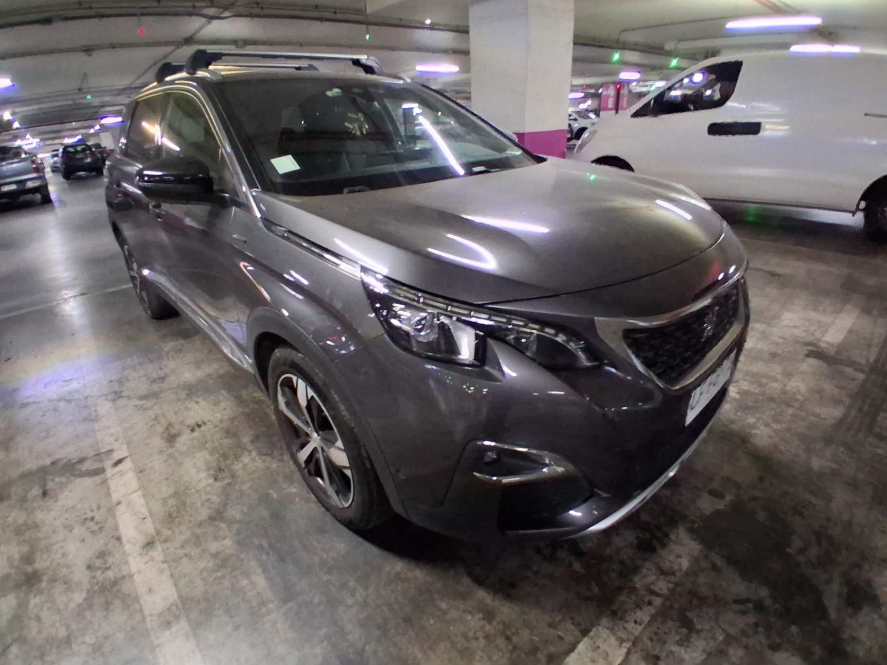Suv Peugeot 5008