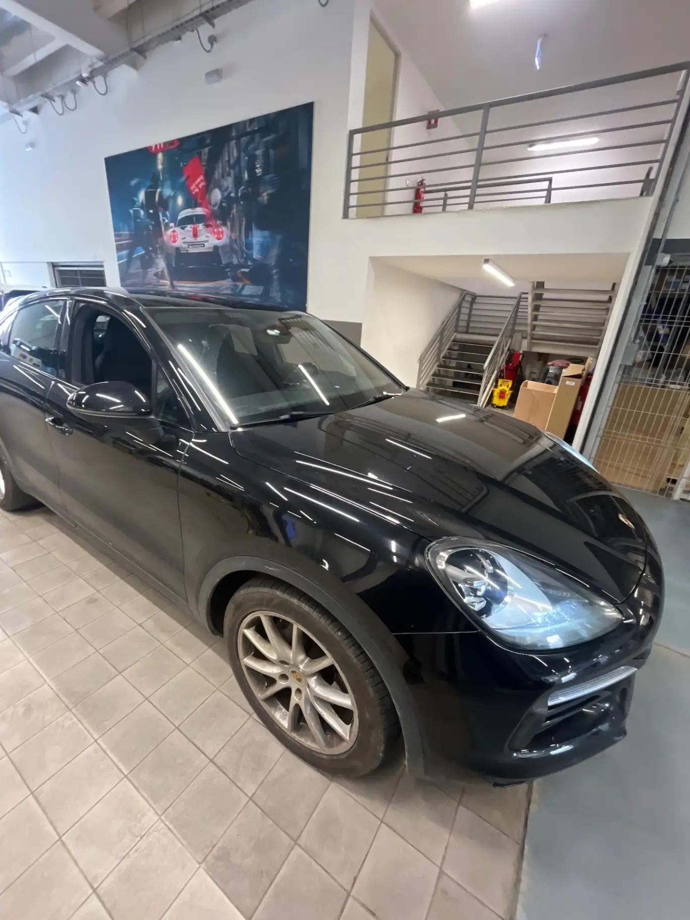 Station Wagon Porsche Cayenne