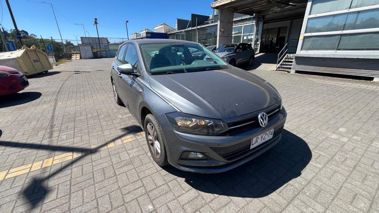 Automovil Volkswagen Polo