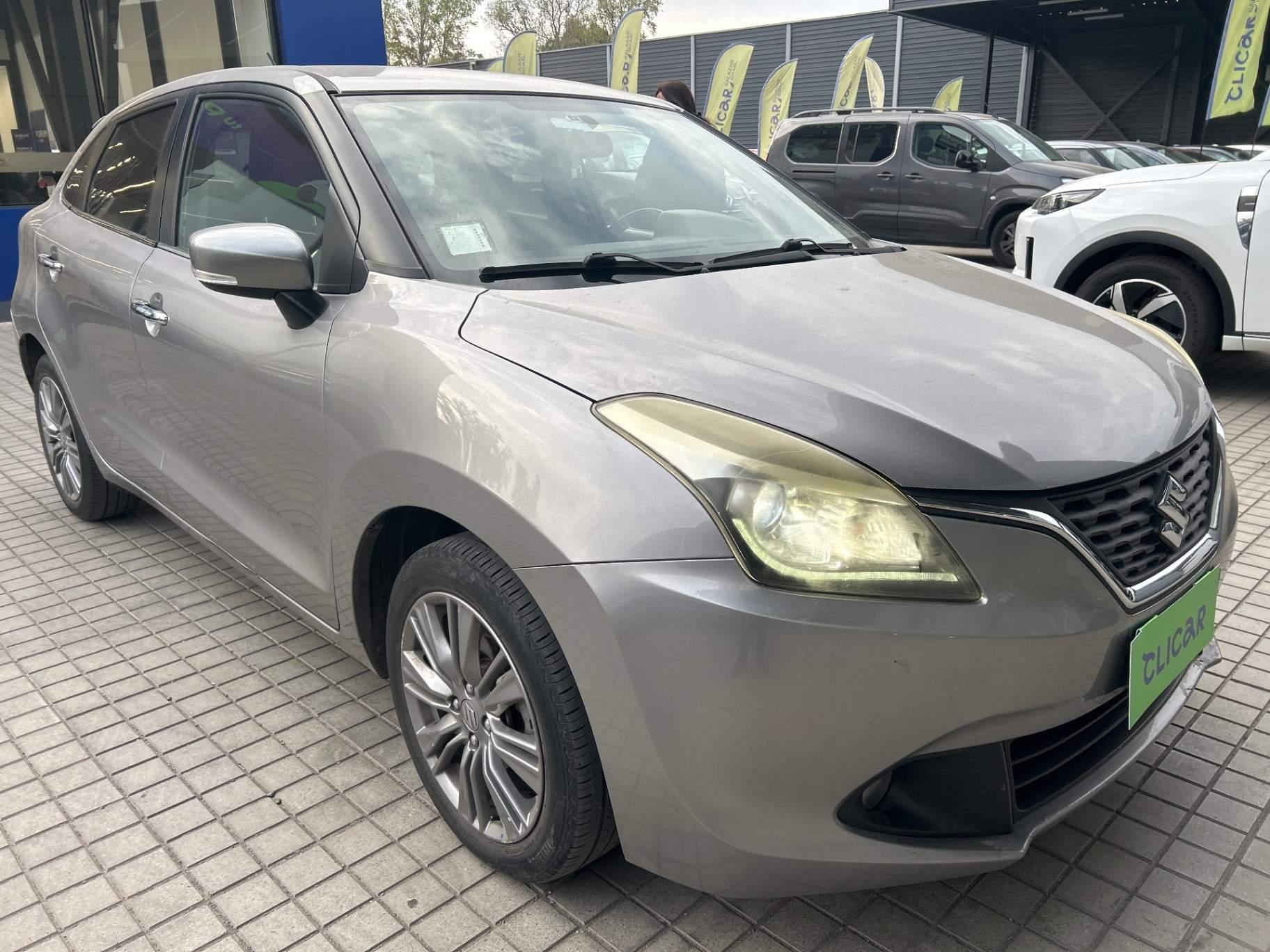 Hatchback Suzuki Baleno