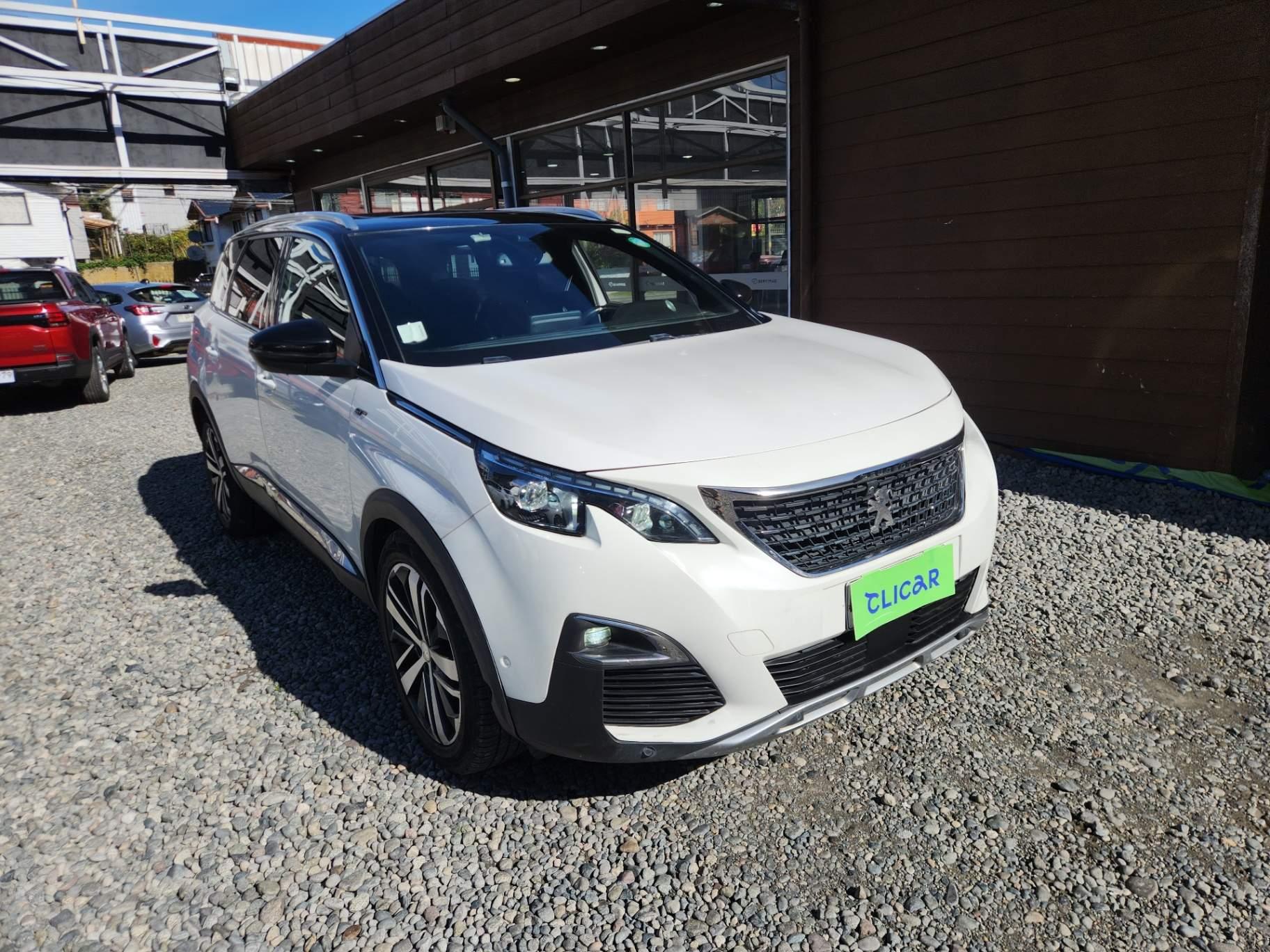 Suv Peugeot 5008