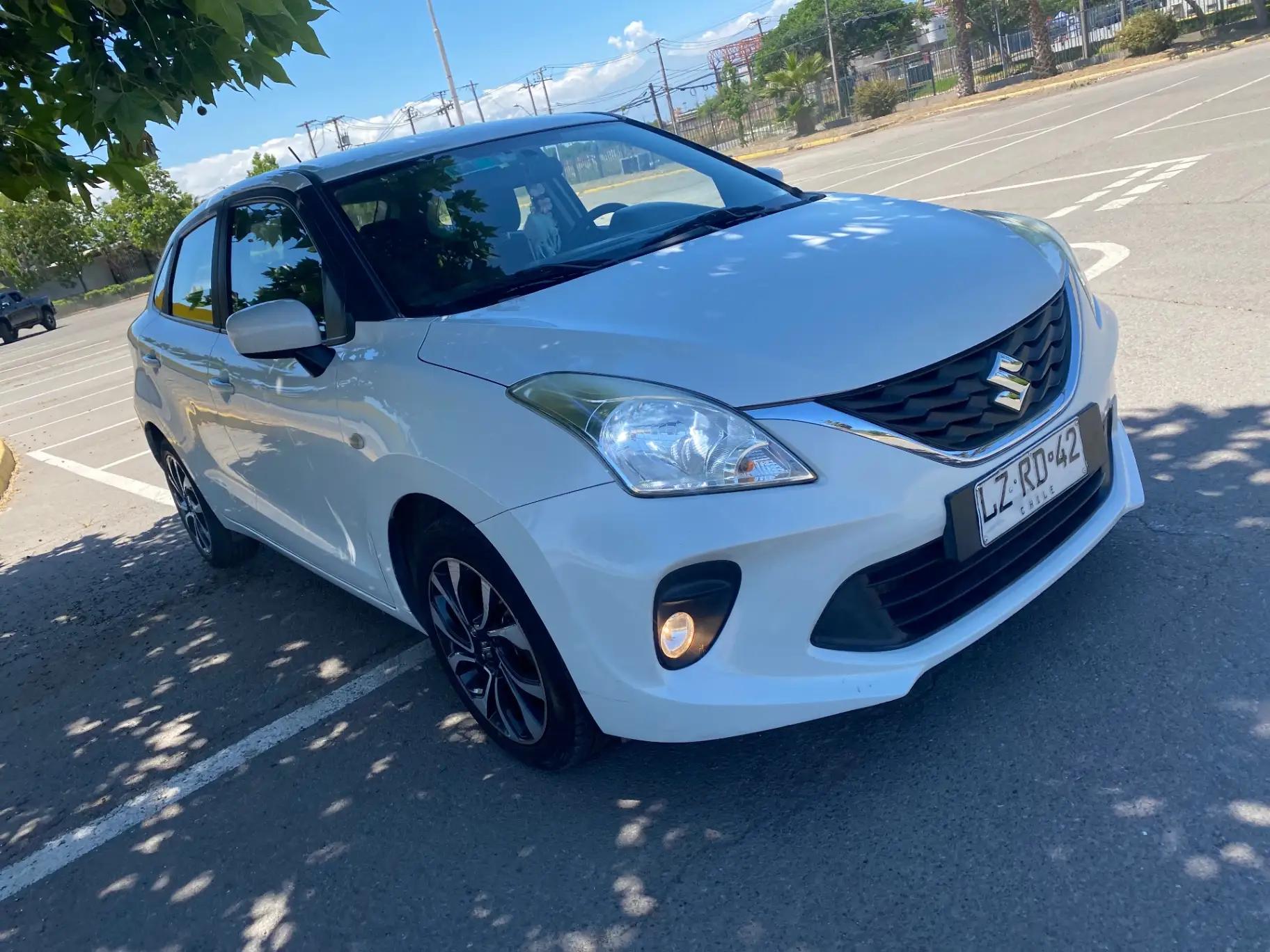 Automovil Suzuki Baleno