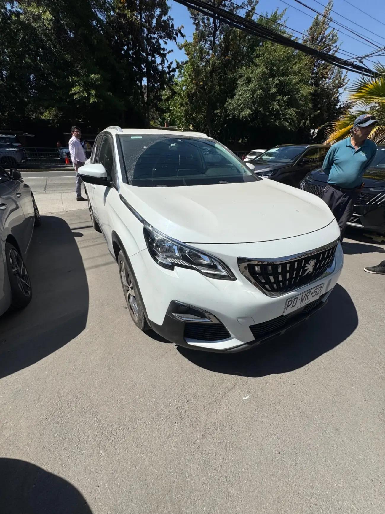 Station Wagon Peugeot 3008