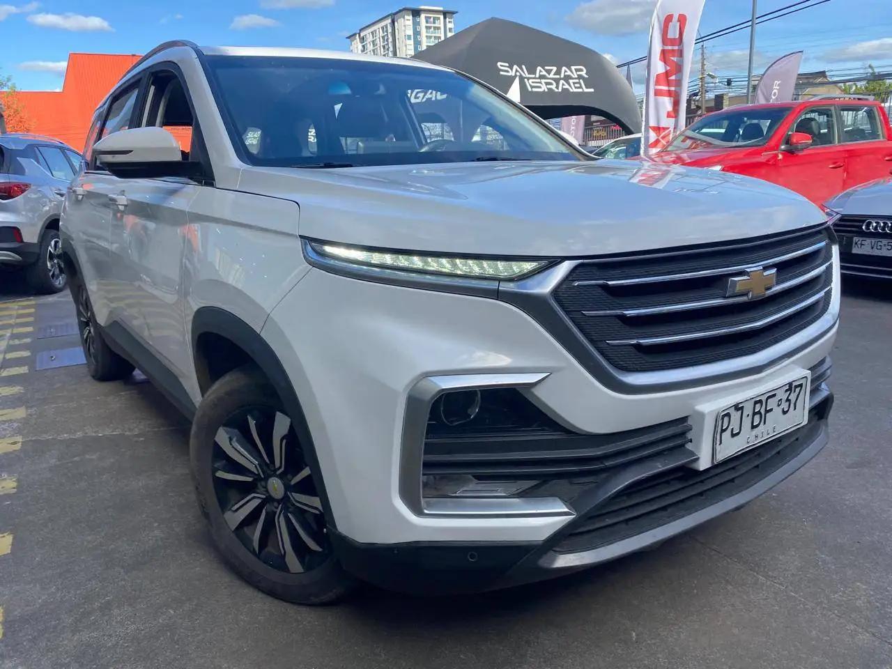 Station Wagon Chevrolet Captiva