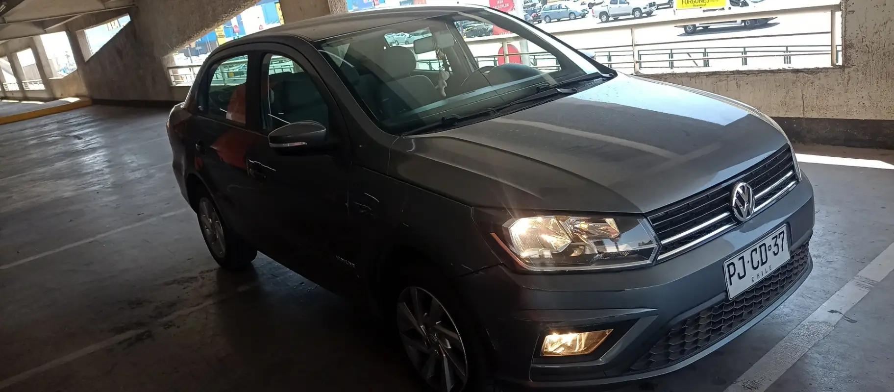 Automovil Volkswagen Voyage