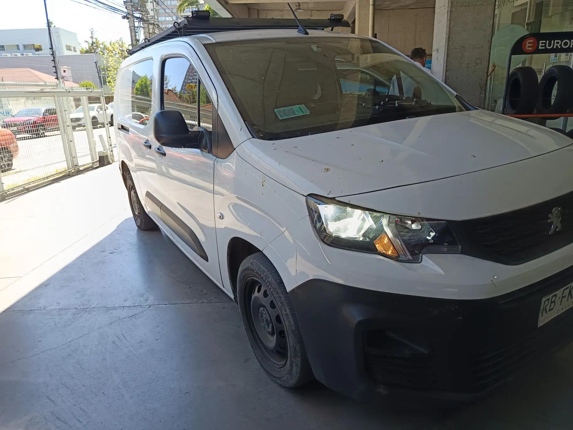 Furgon Peugeot Partner