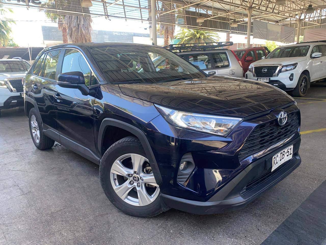 Station Wagon Toyota Rav 4