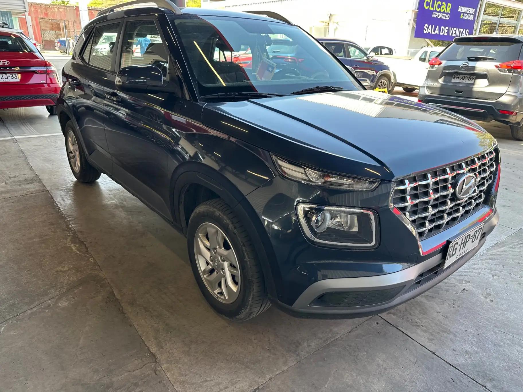 Station Wagon Hyundai Venue