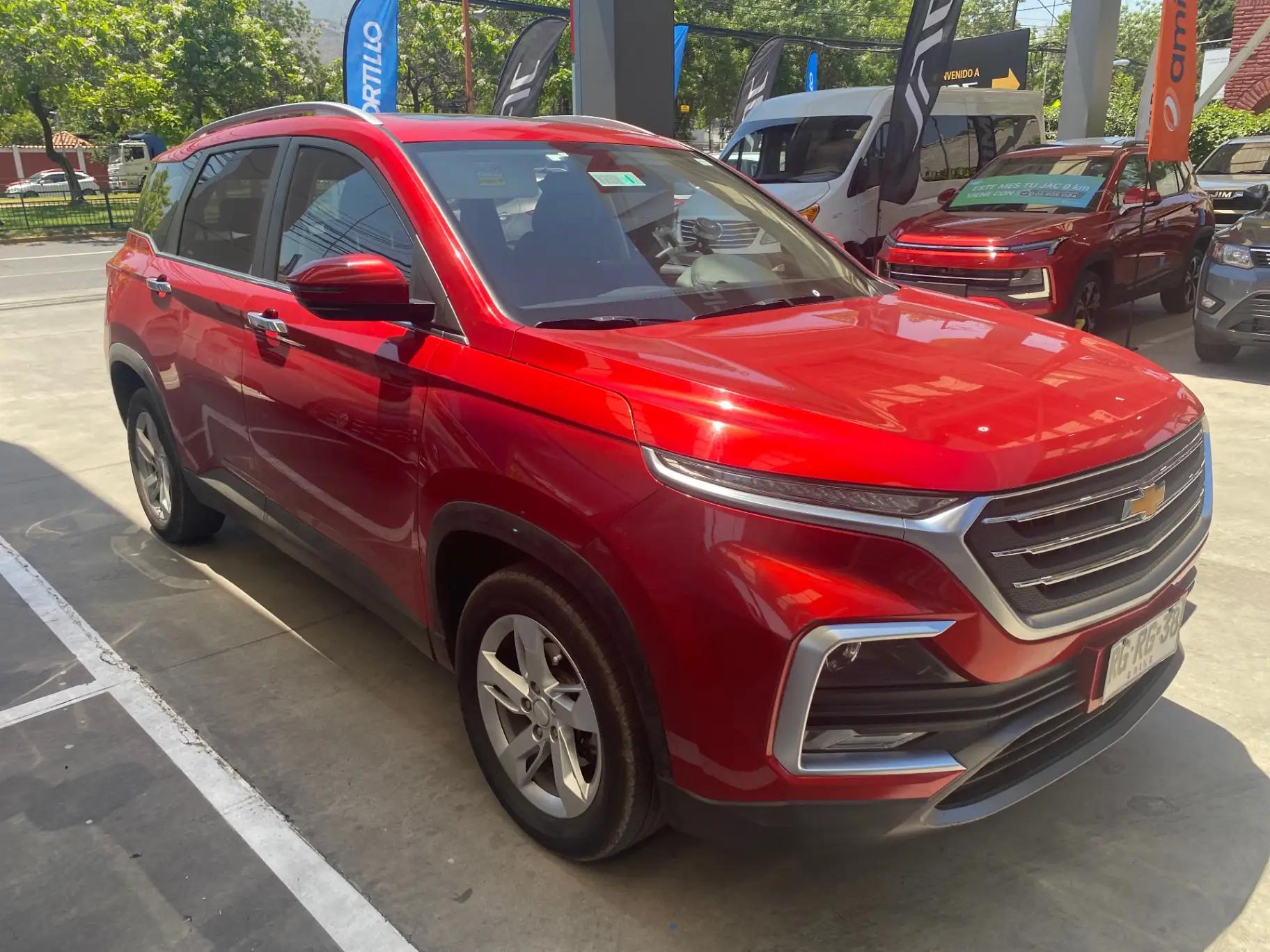 Station Wagon Chevrolet Captiva