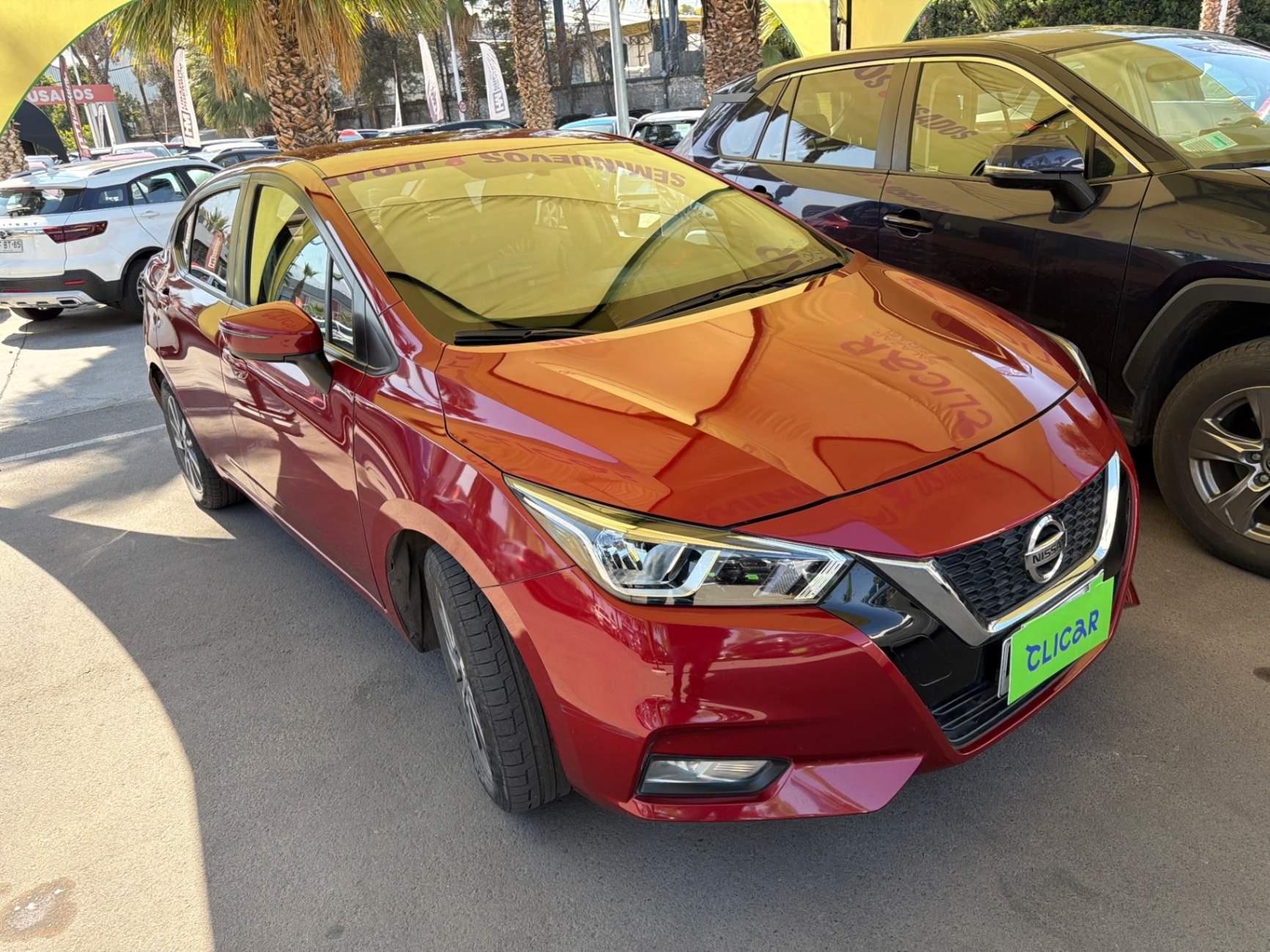 Automovil Nissan Versa