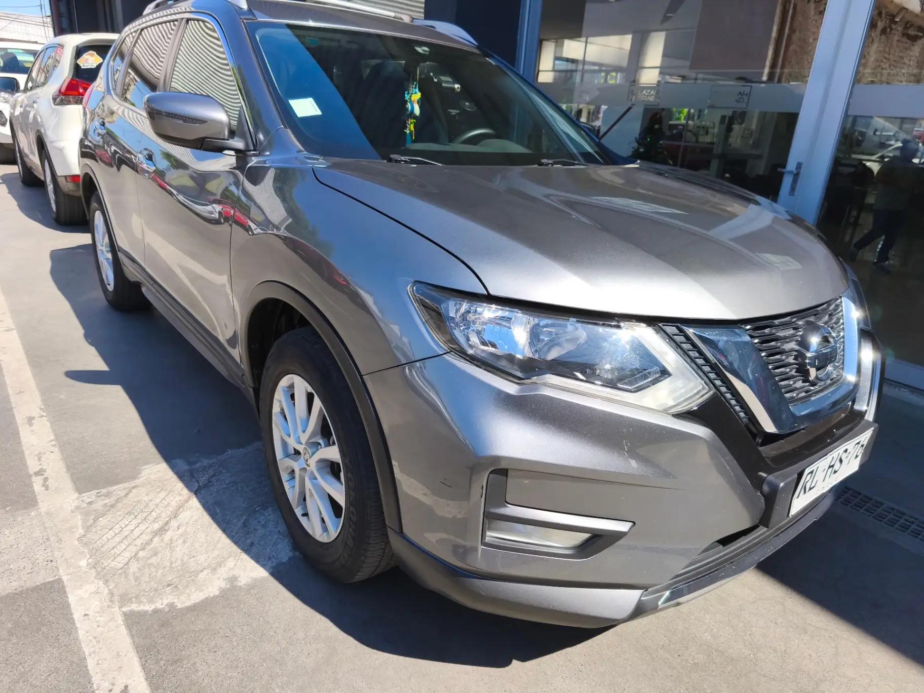 Station Wagon Nissan X-trail