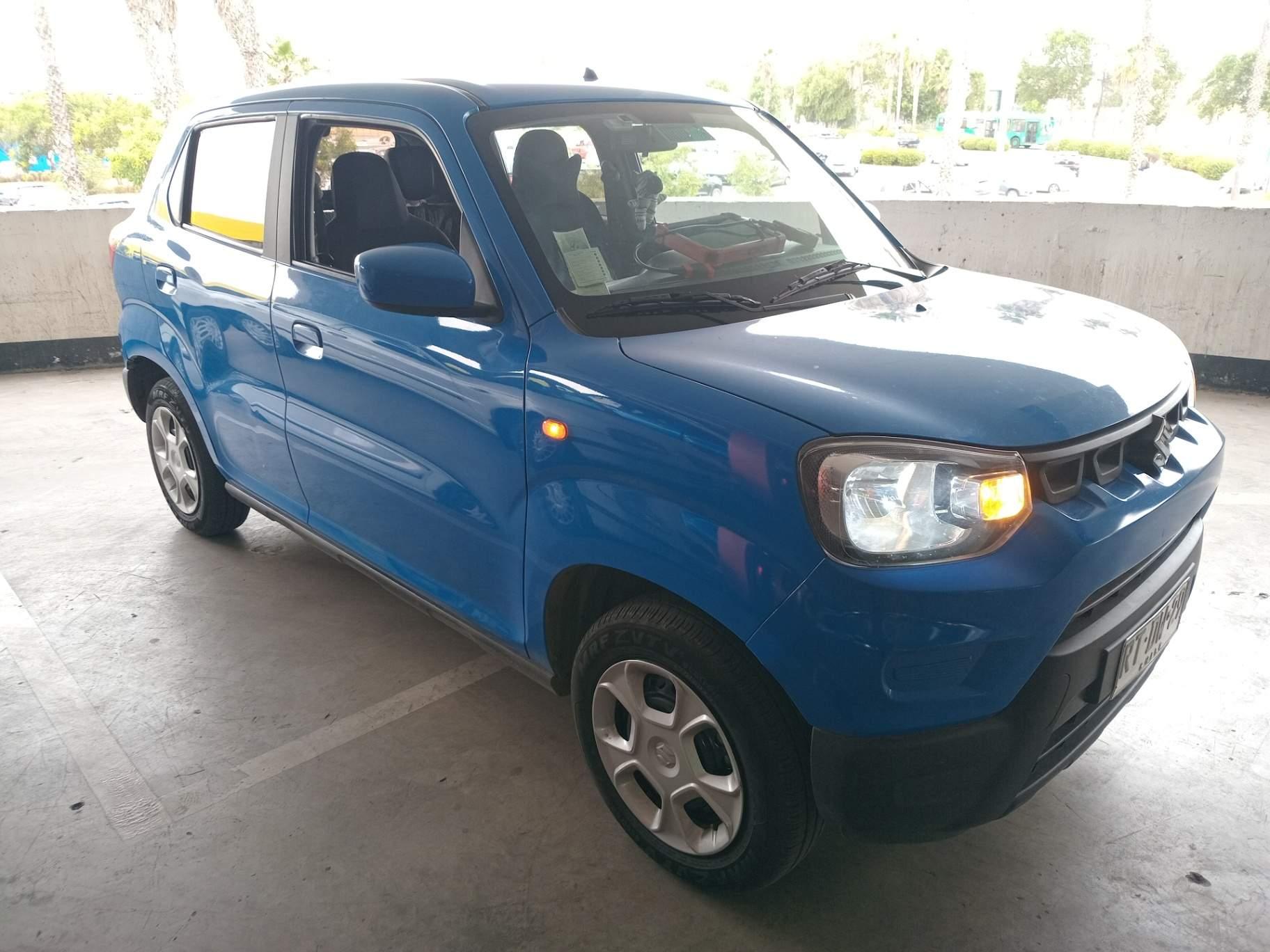 Automovil Suzuki Spresso