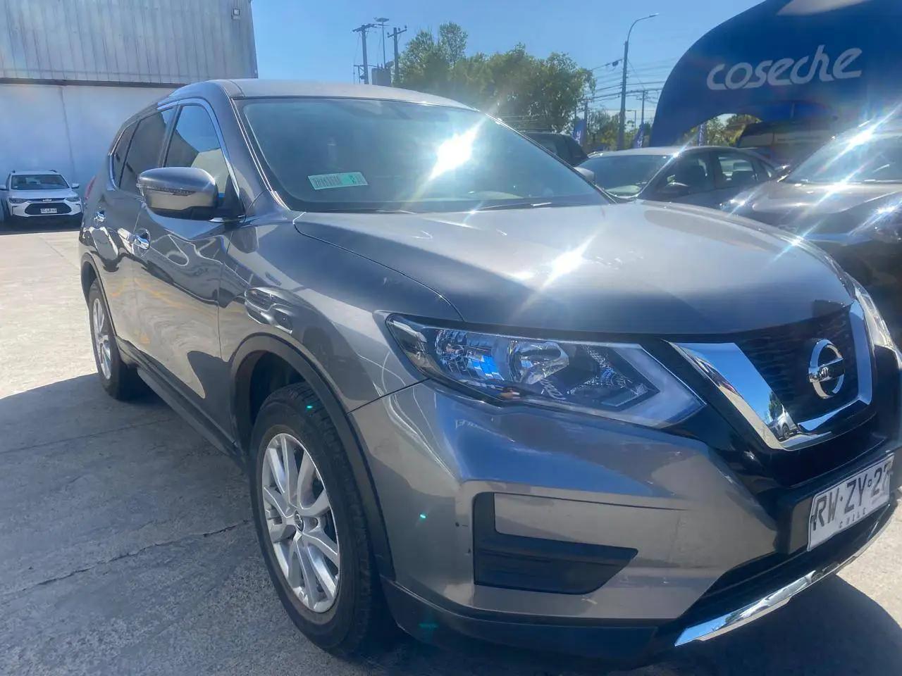 Station Wagon Nissan X-trail