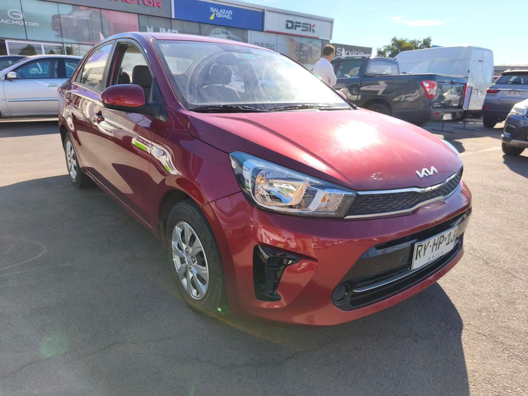 Automovil Kia Soluto