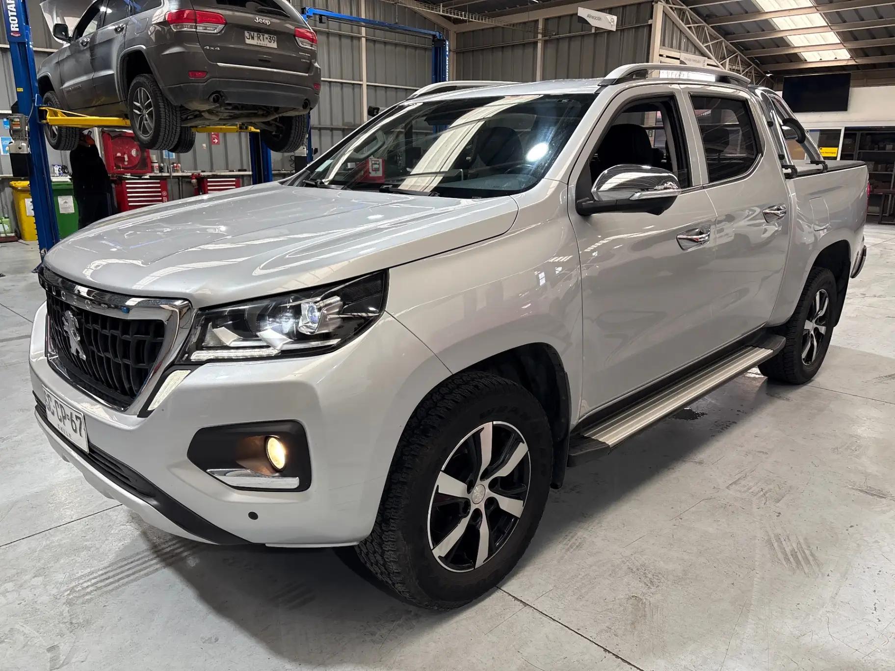Camioneta Peugeot Landtrek