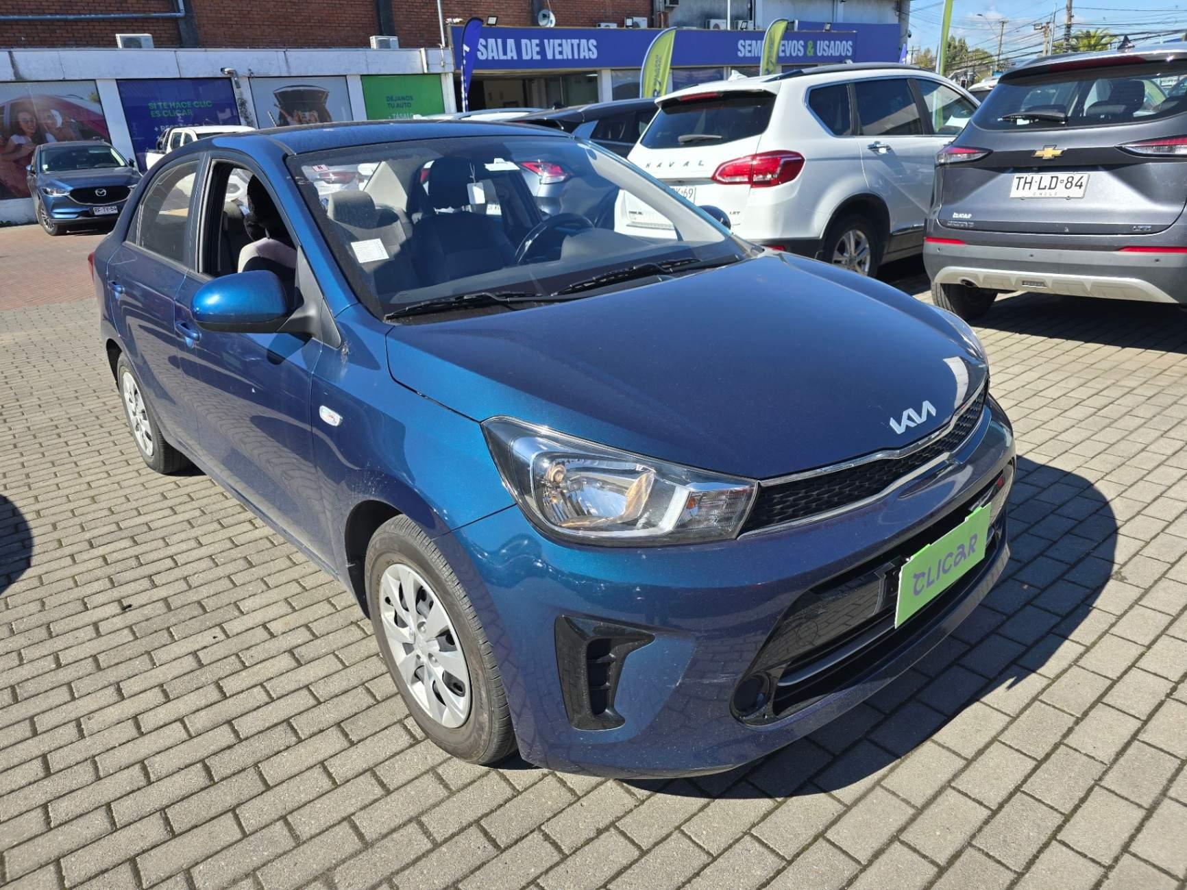 Automovil Kia Soluto