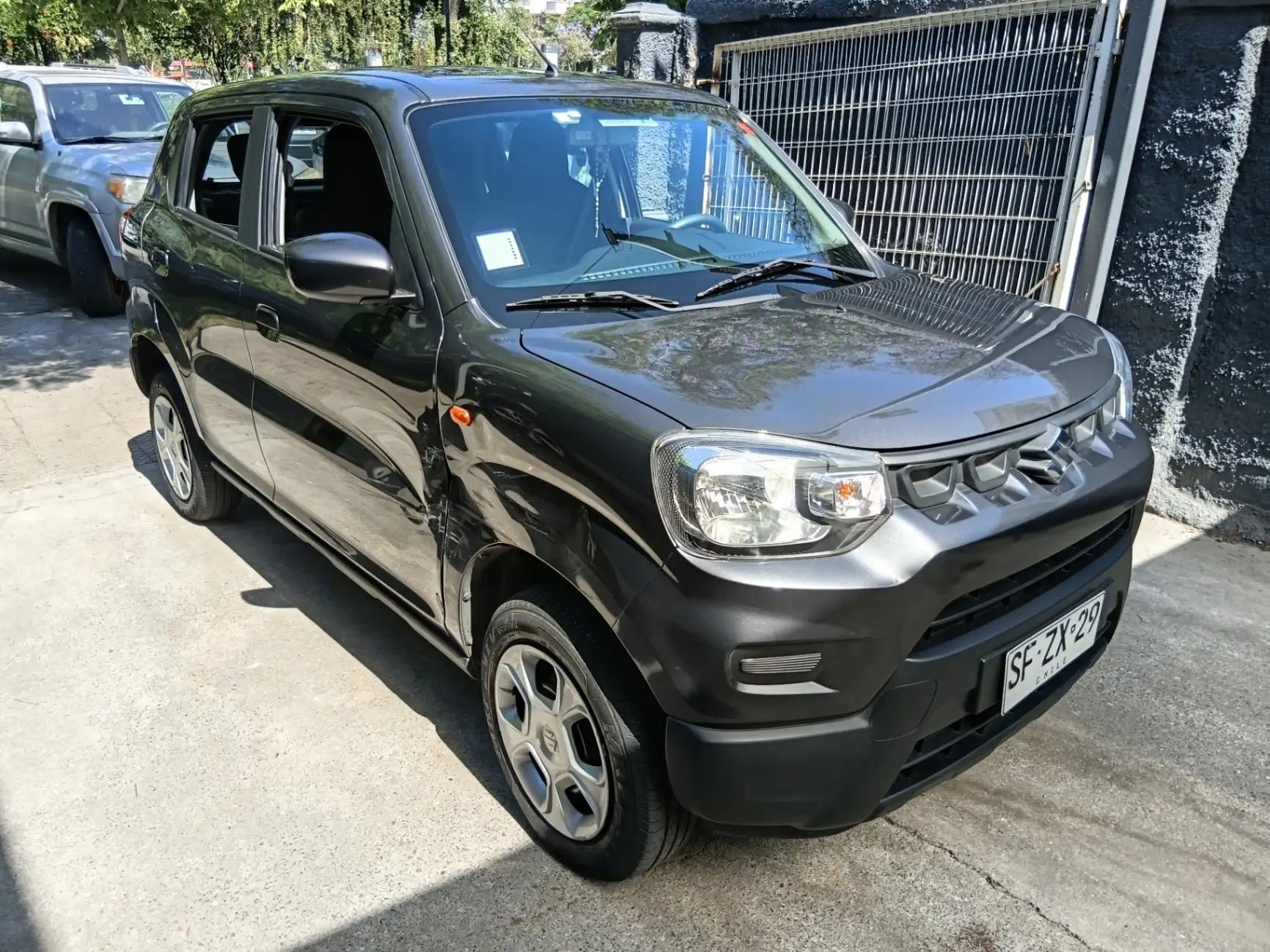 Automovil Suzuki Spresso