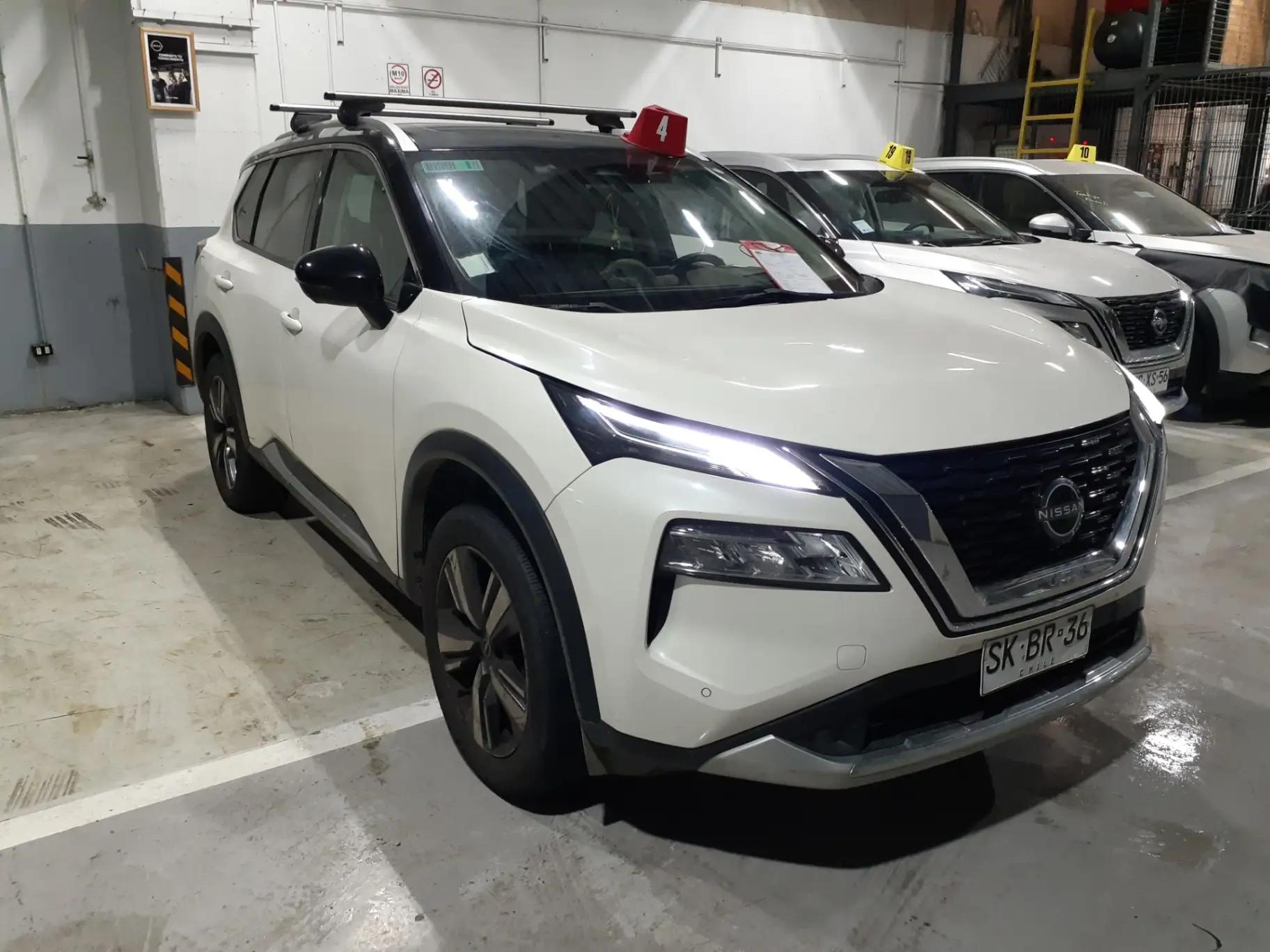 Station Wagon Nissan X-trail