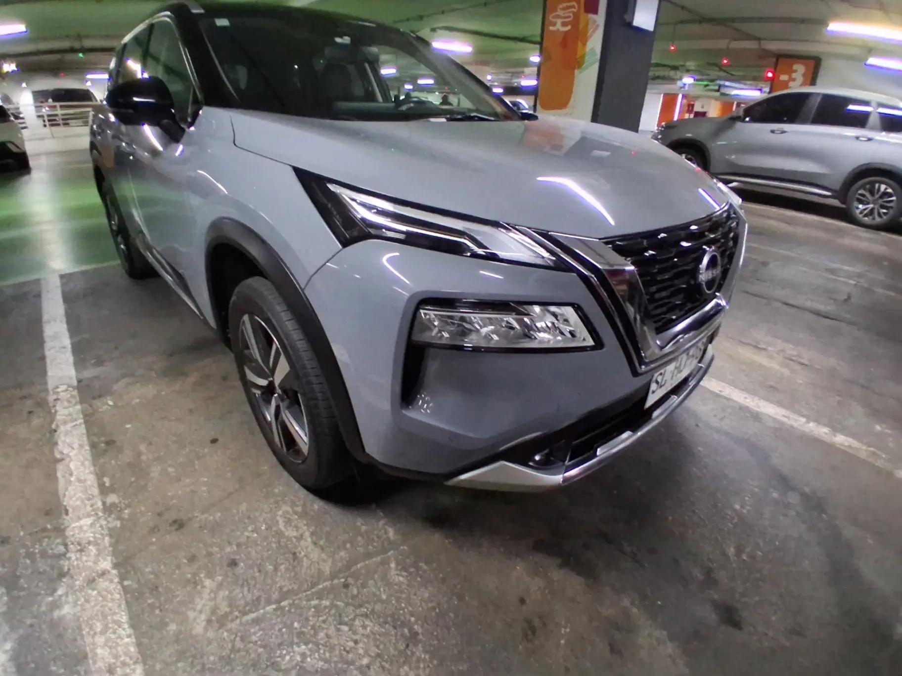 Station Wagon Nissan X-trail