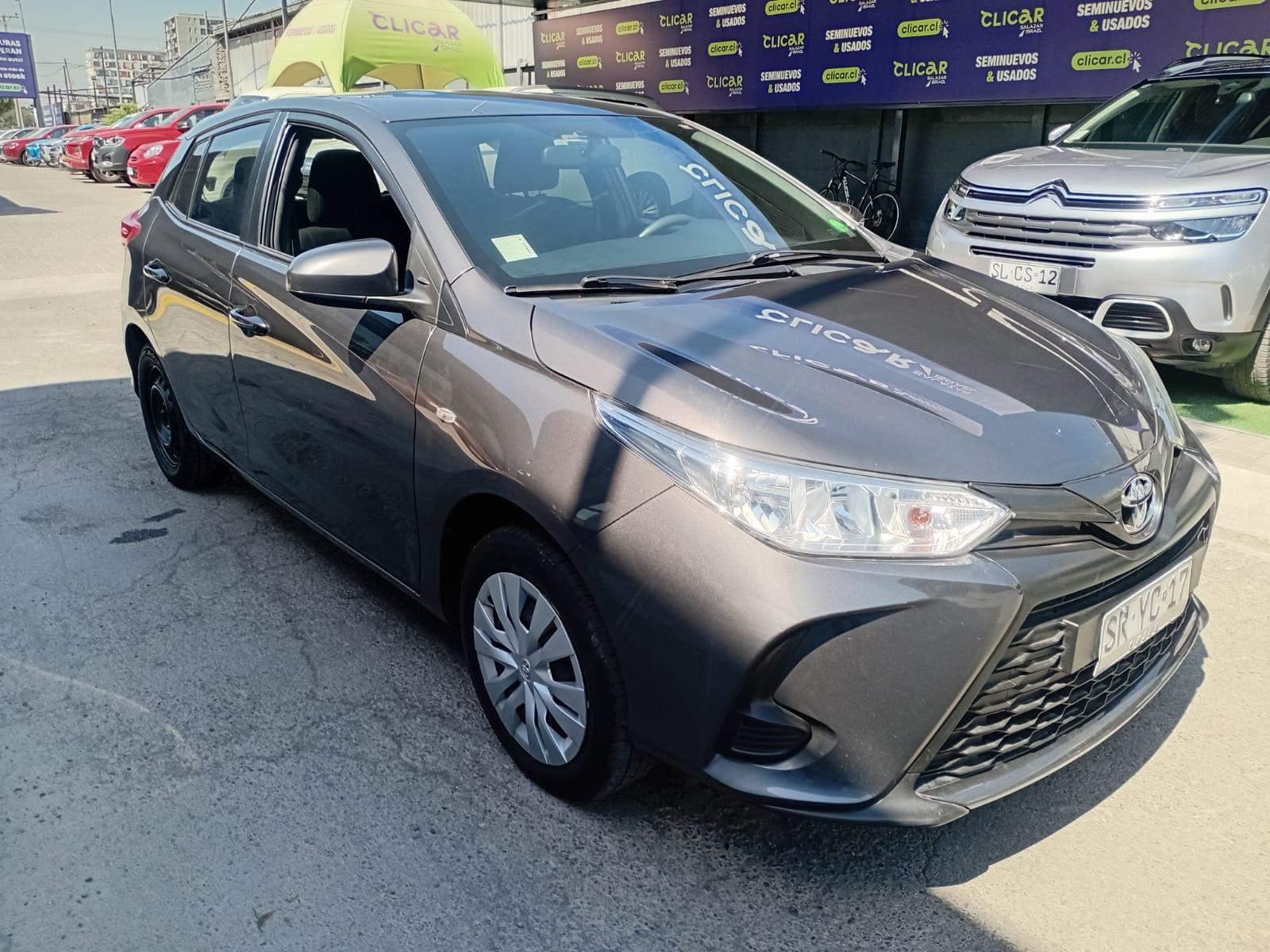Automovil Toyota Yaris