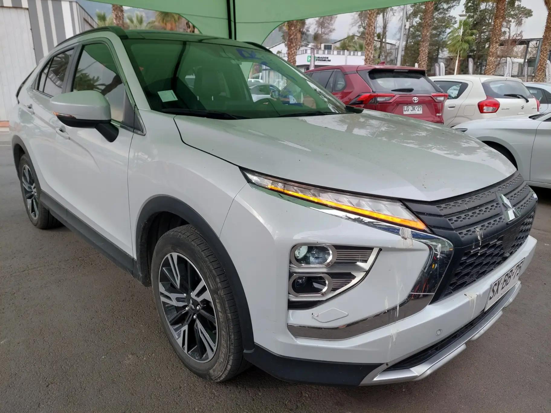 Station Wagon Mitsubishi Eclipse Cross
