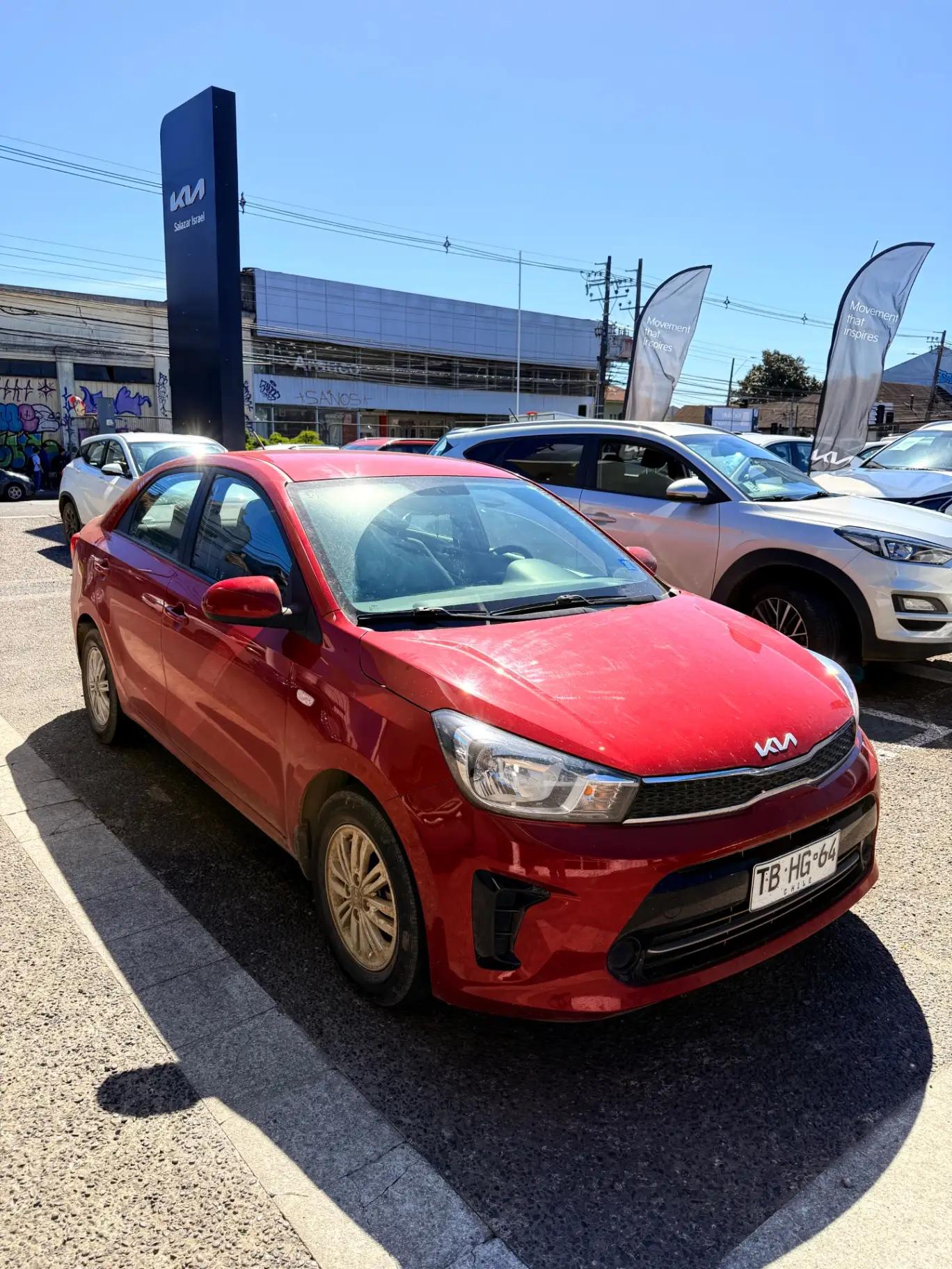 Automovil Kia Soluto