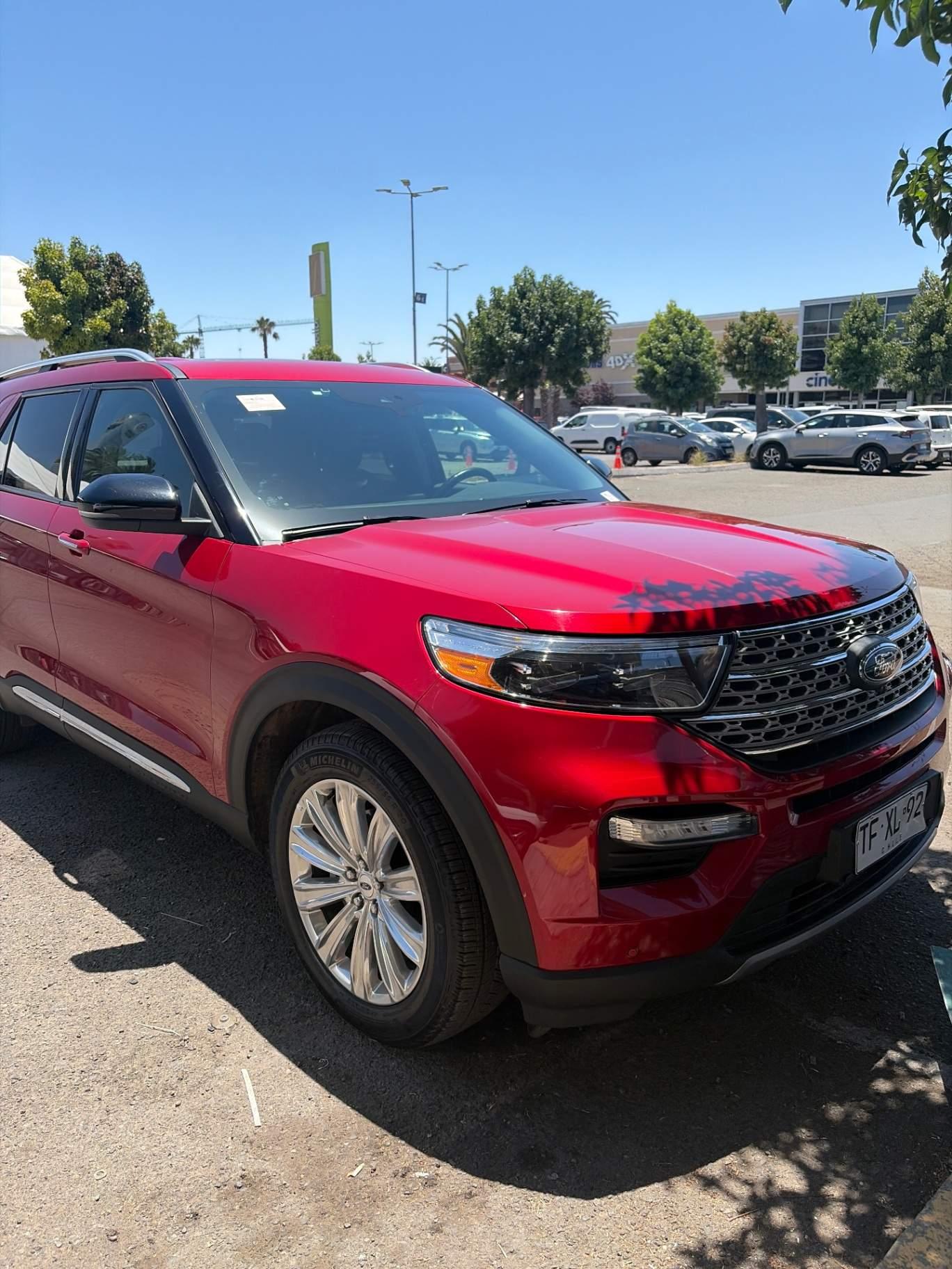 Station Wagon Ford Explorer