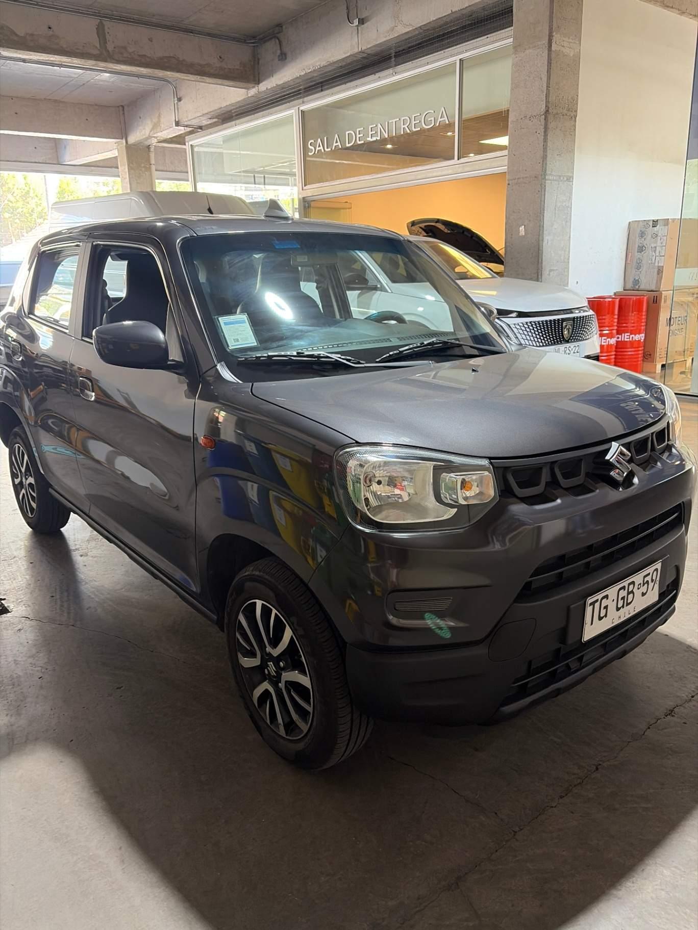 Automovil Suzuki Spresso