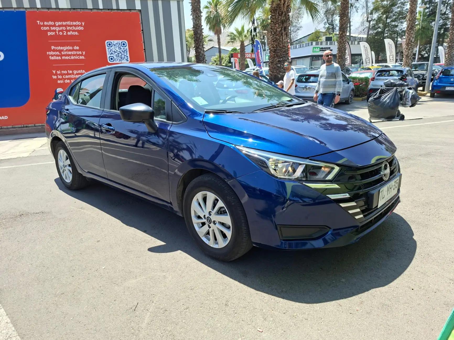 Automovil Nissan Versa