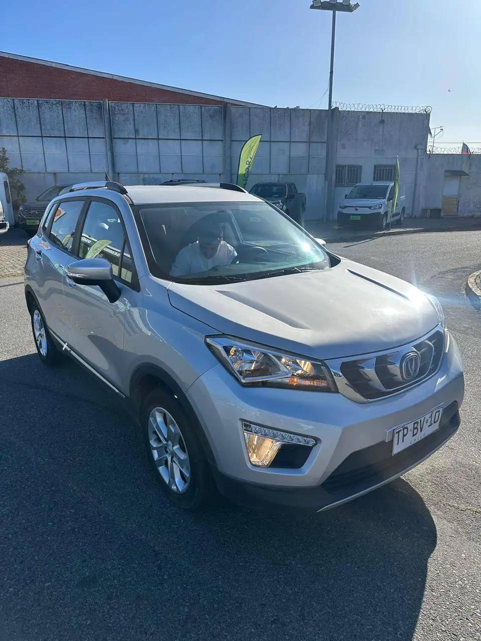 Automovil Changan Cs15