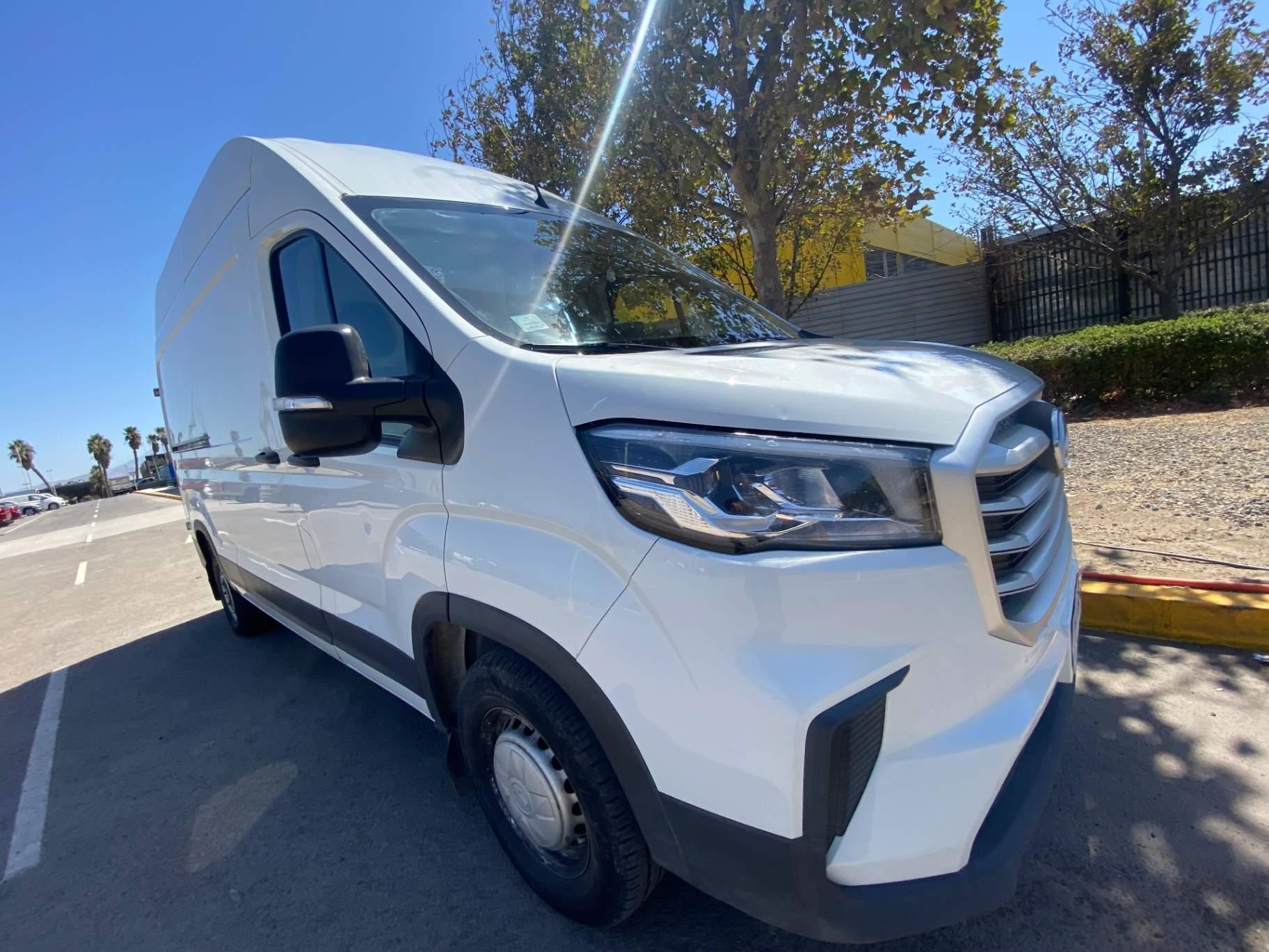 Furgon Maxus Deliver9