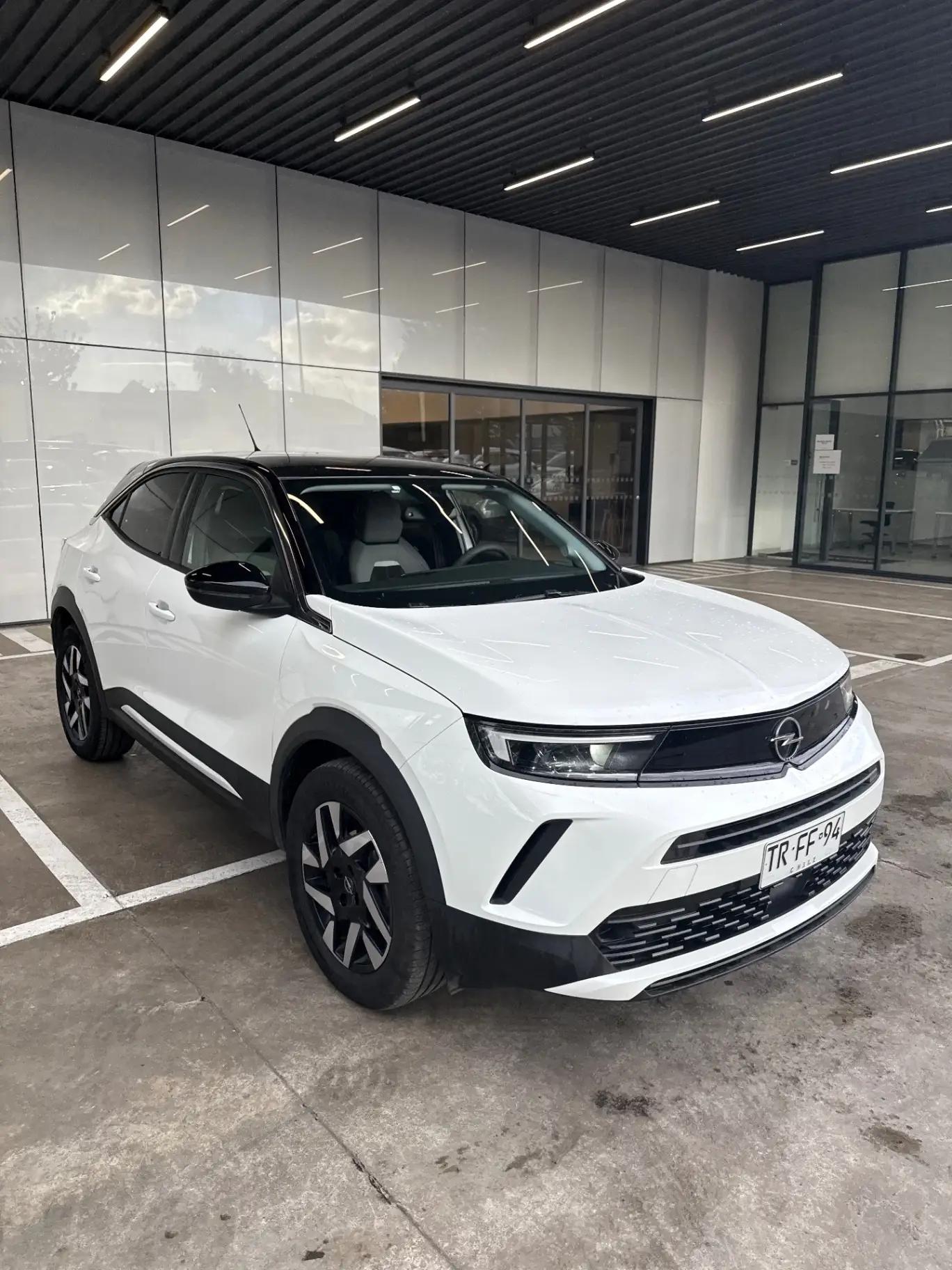 Automovil Opel Mokka