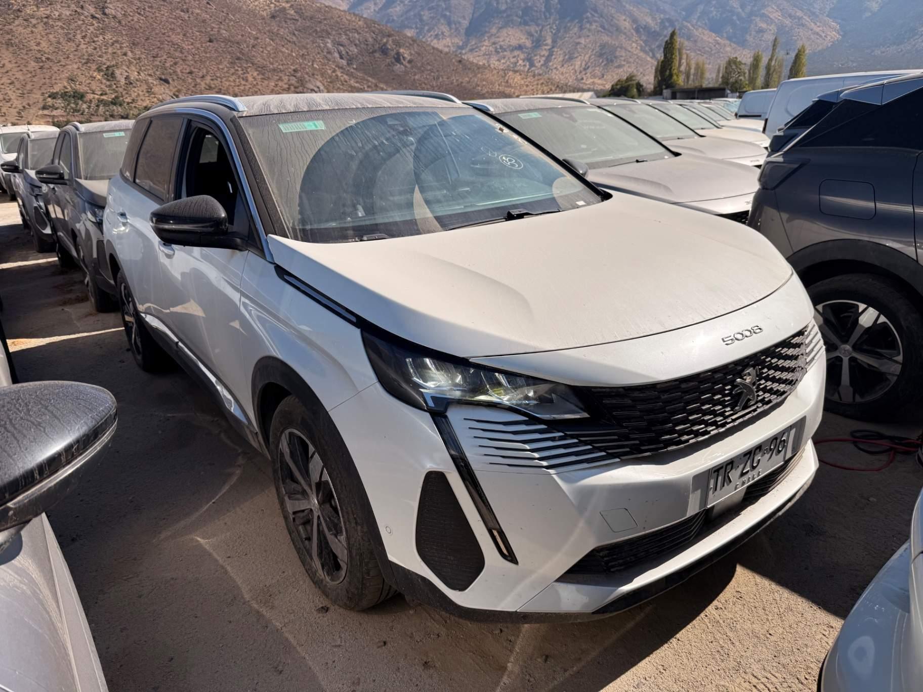 Station Wagon Peugeot 5008