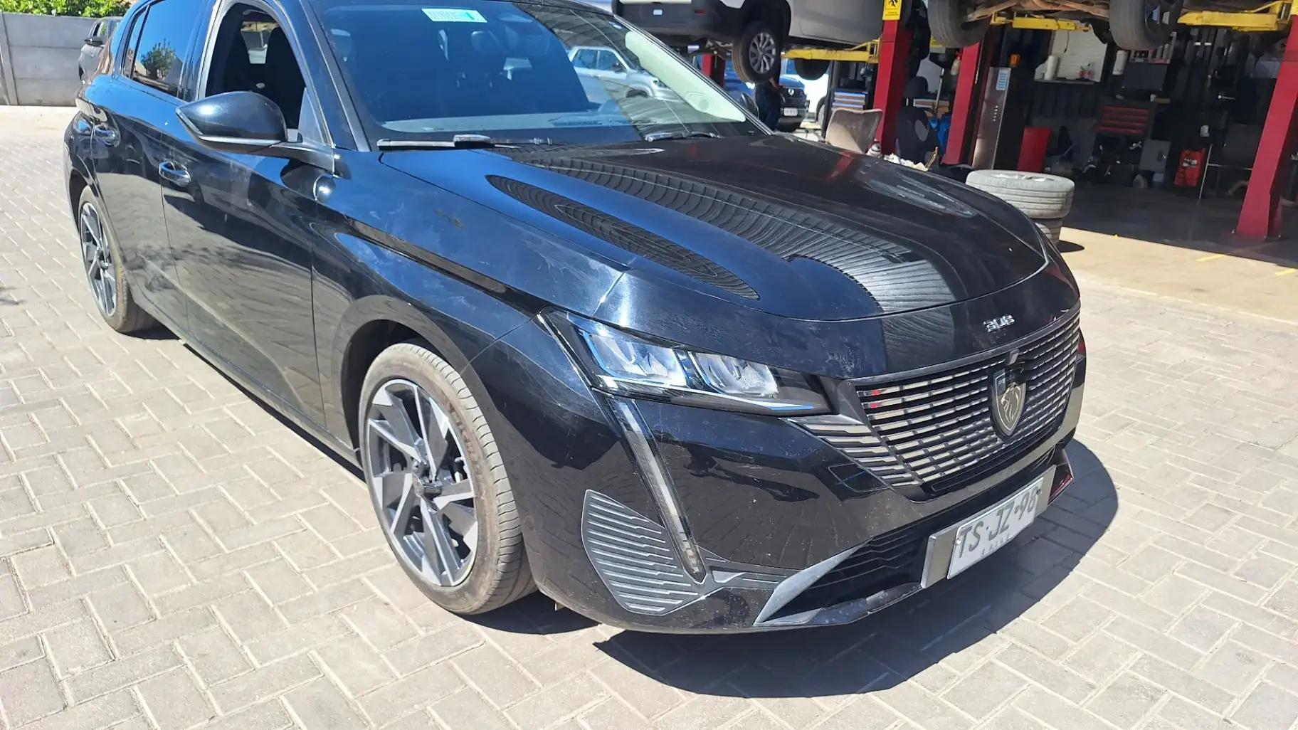 Automovil Peugeot 308