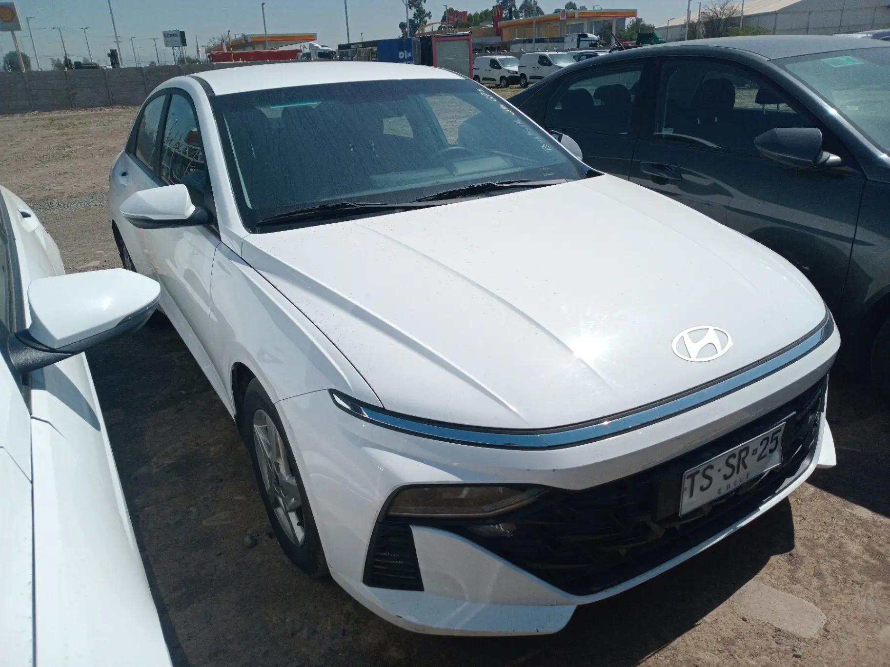 Automovil Hyundai Accent