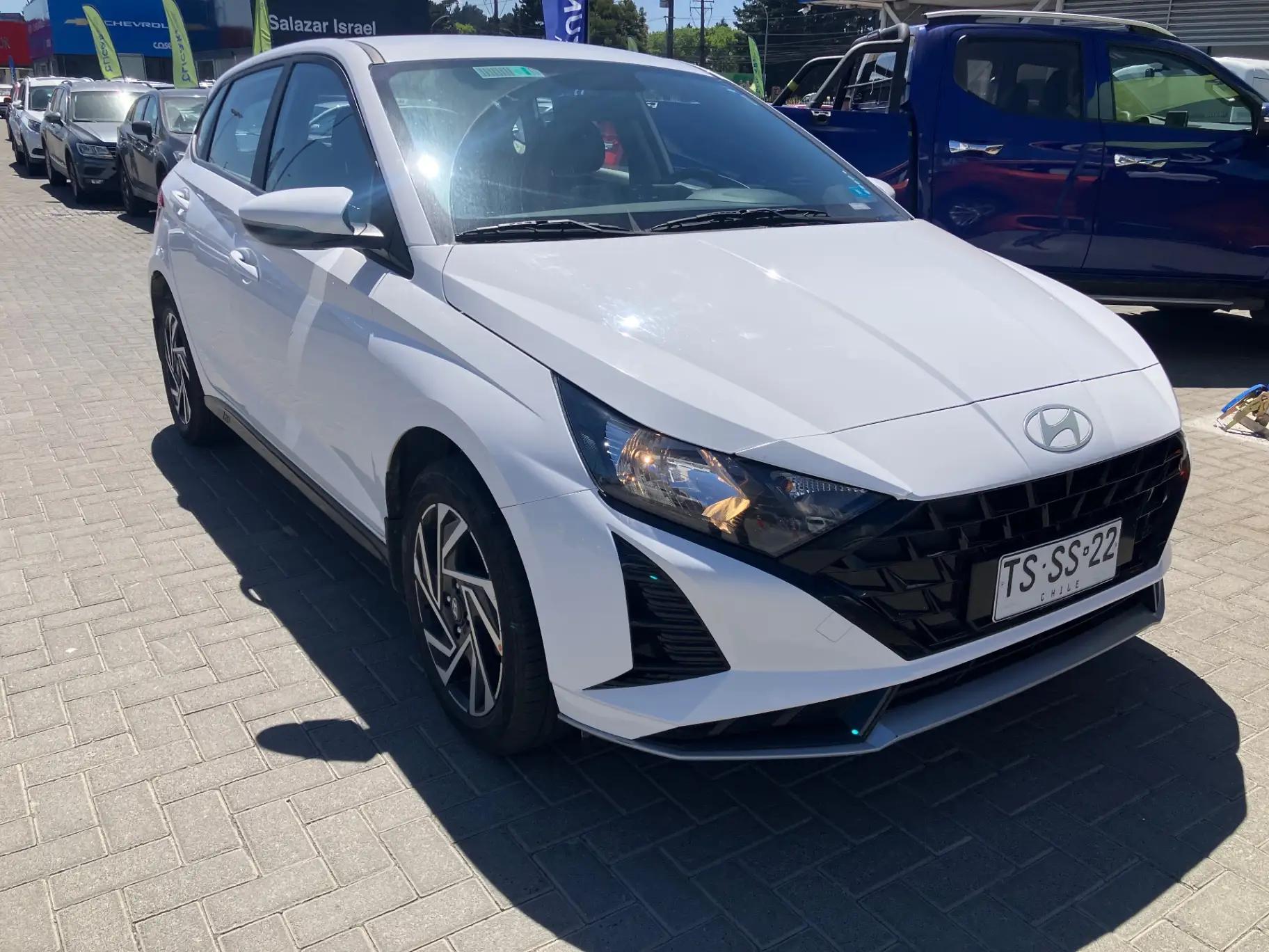 Automovil Hyundai I20