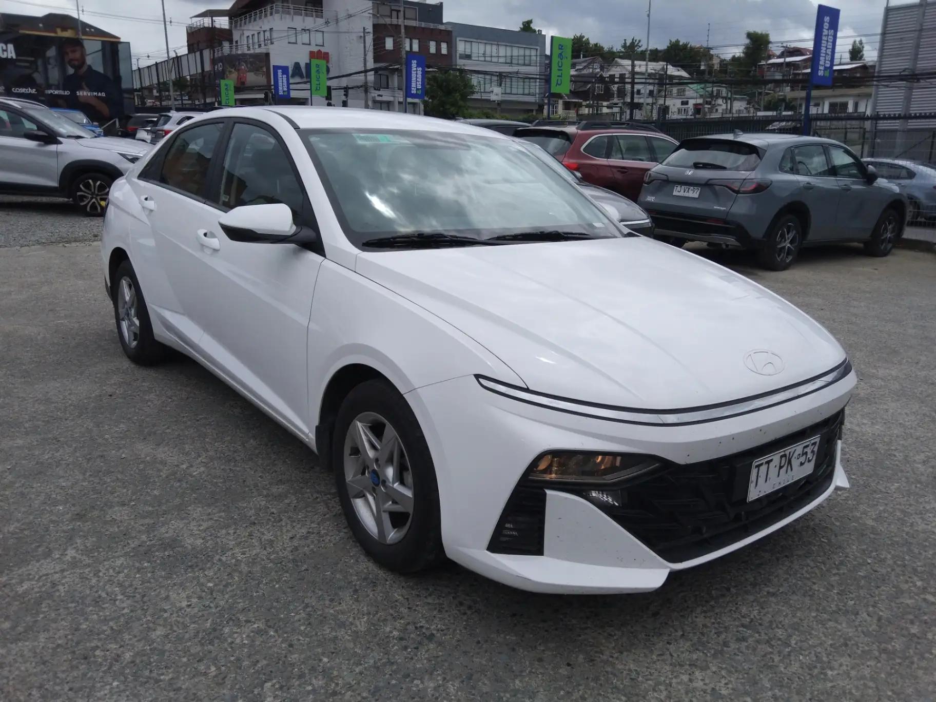 Automovil Hyundai Accent