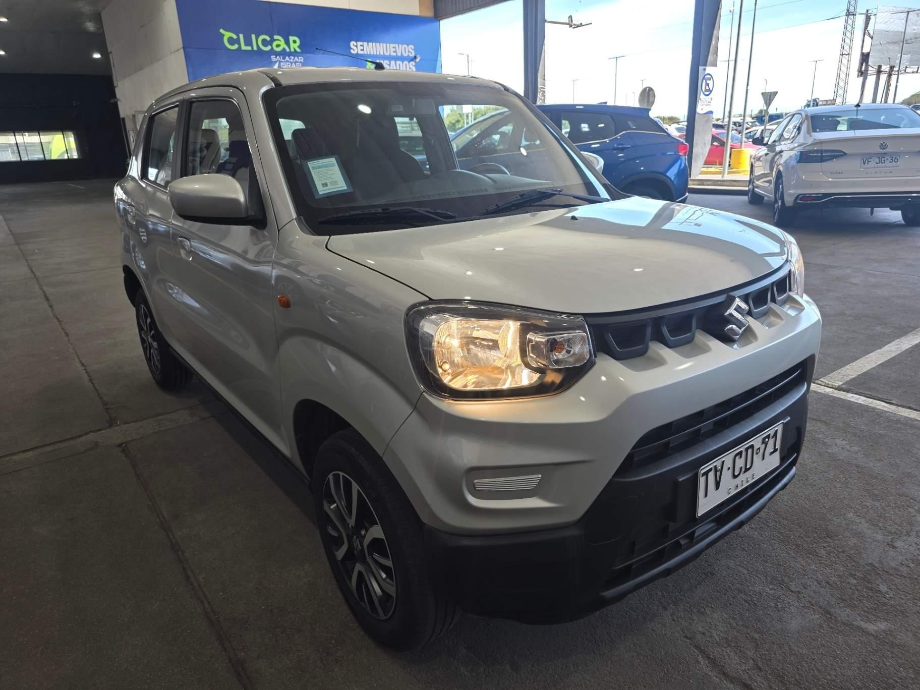 Automovil Suzuki Spresso